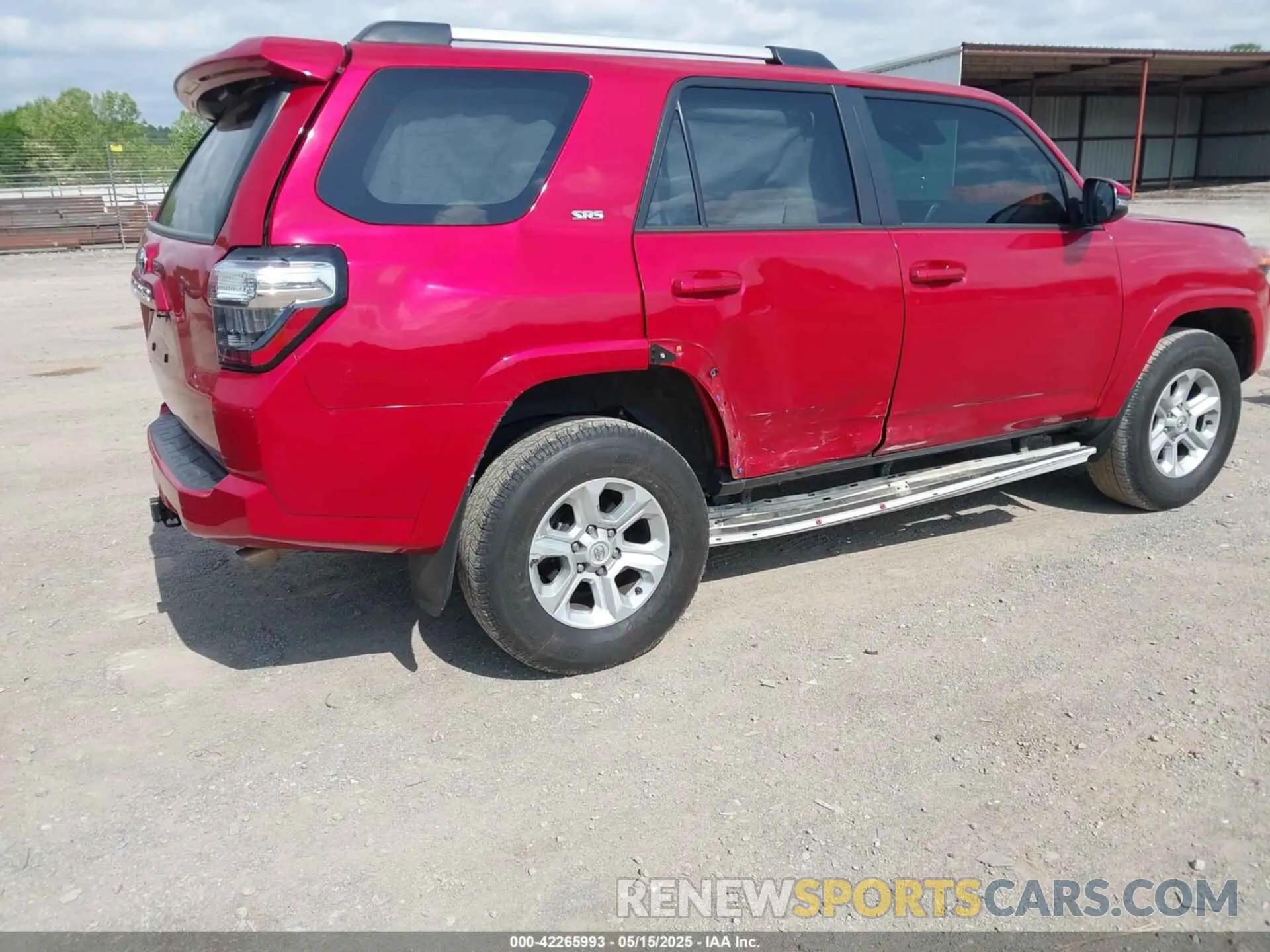 4 fotografías del automóvil dañado JTENU5JR3P6122312 TOYOTA 4RUNNER 2023