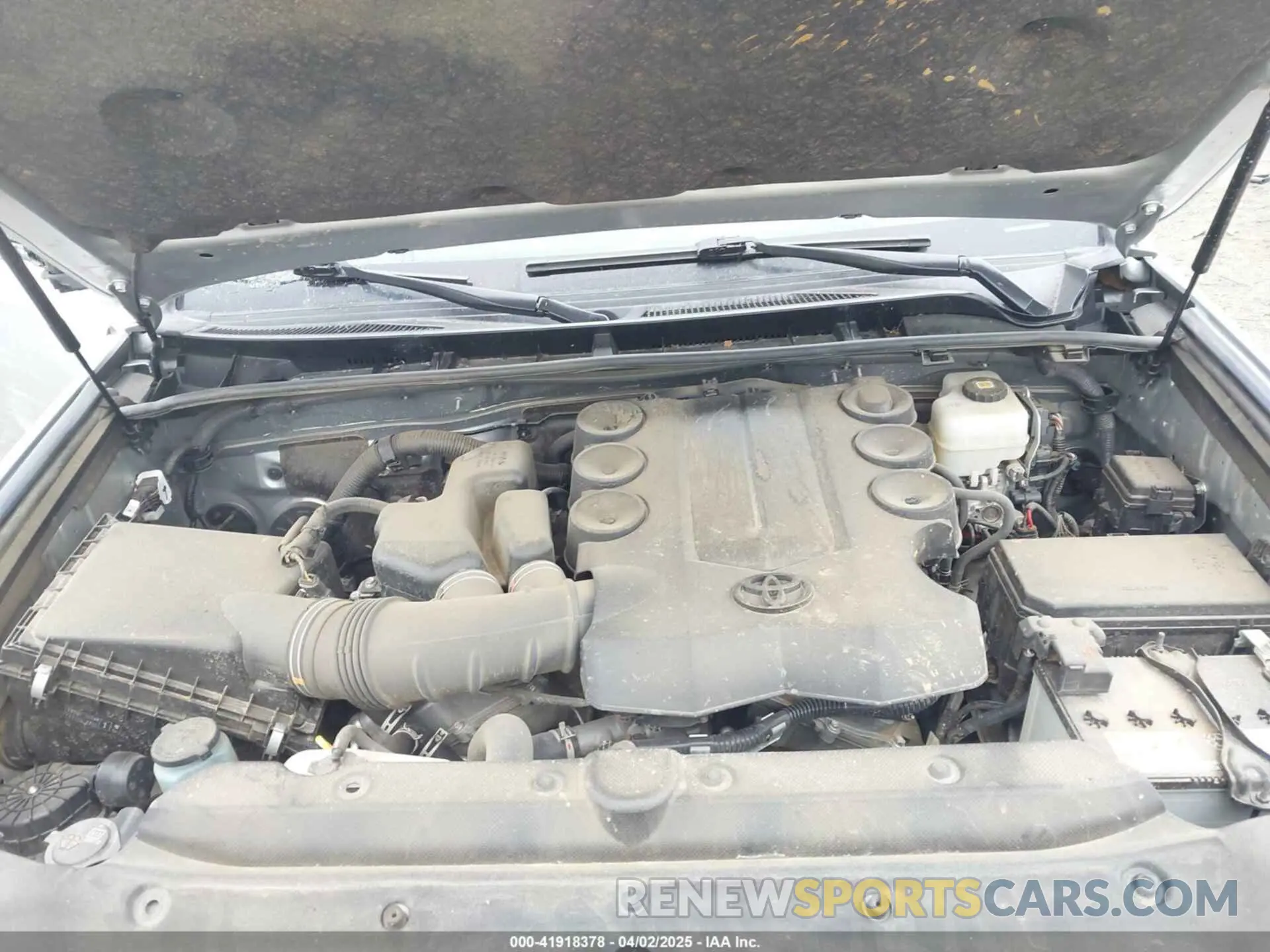 10 fotografías del automóvil dañado JTENU5JR4P6112159 TOYOTA 4RUNNER 2023
