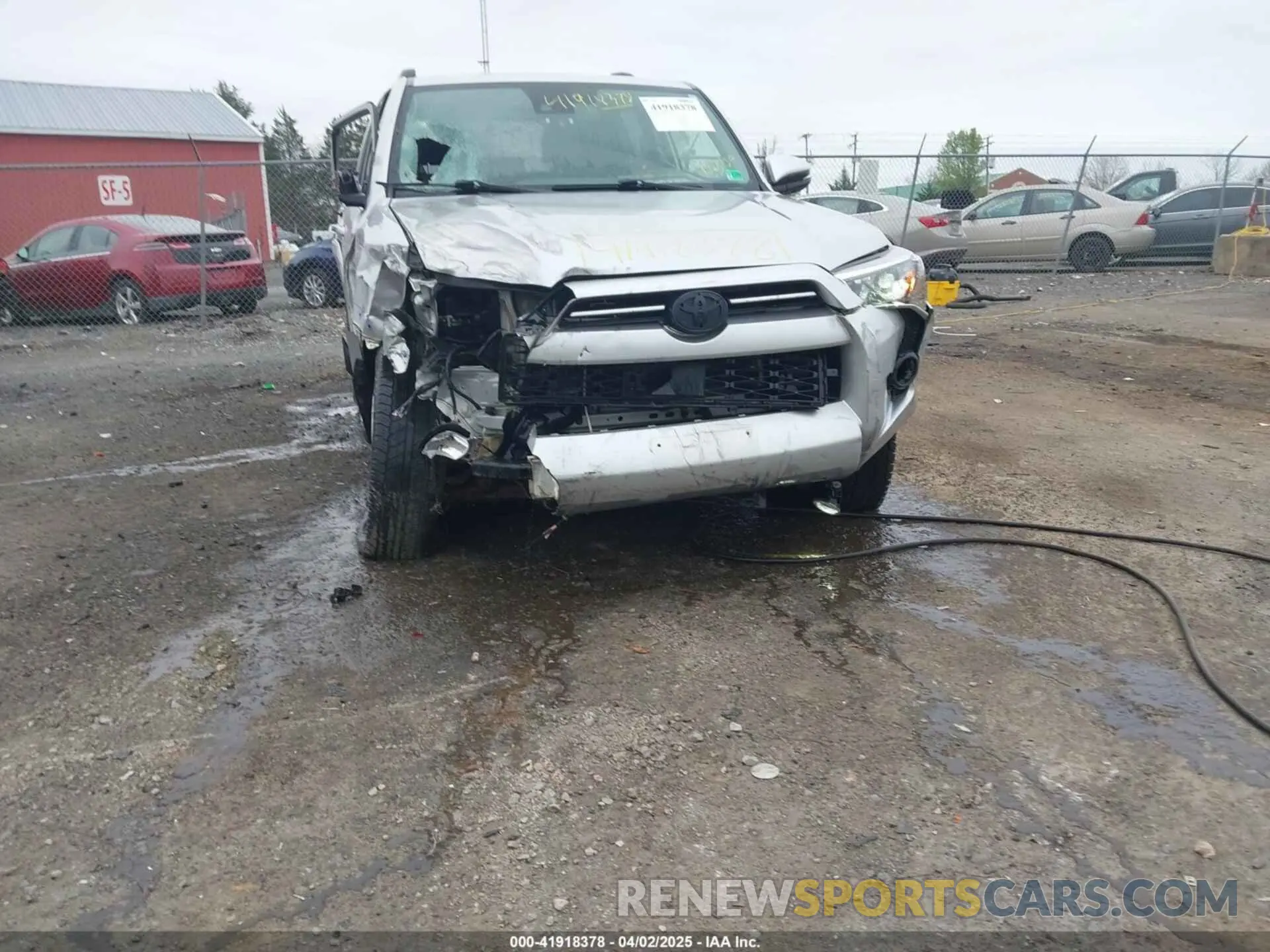6 fotografías del automóvil dañado JTENU5JR4P6112159 TOYOTA 4RUNNER 2023