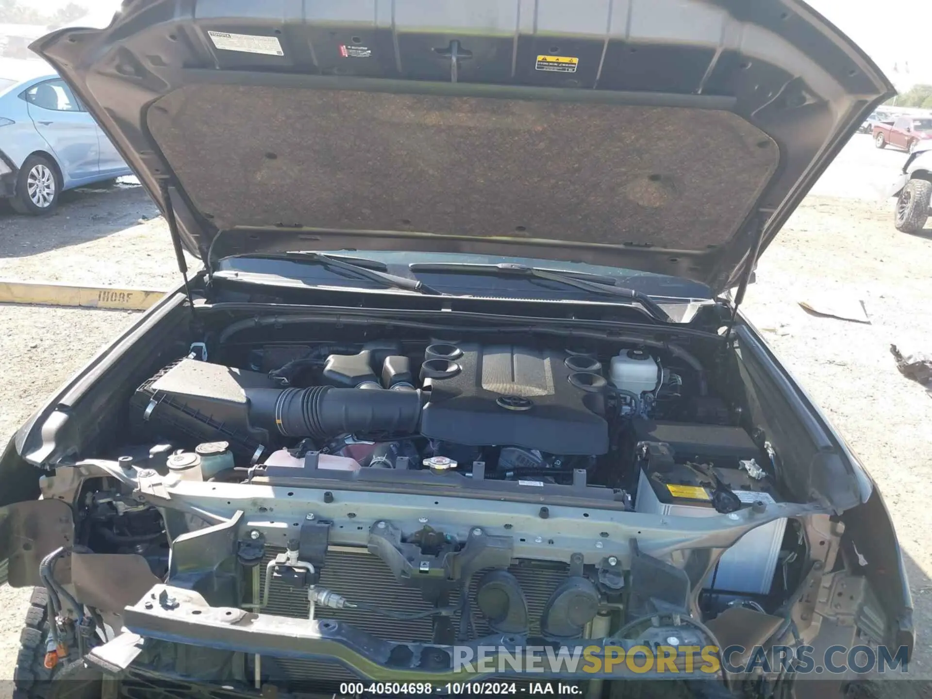 10 fotografías del automóvil dañado JTENU5JR5P6126572 TOYOTA 4RUNNER 2023