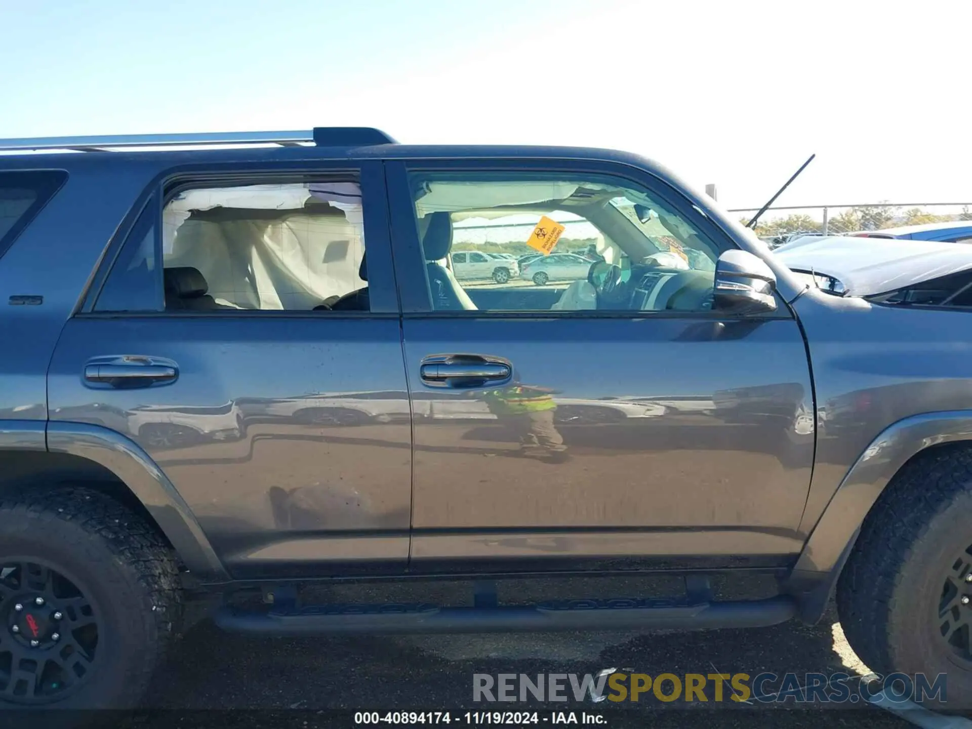 13 fotografías del automóvil dañado JTENU5JR5P6202999 TOYOTA 4RUNNER 2023