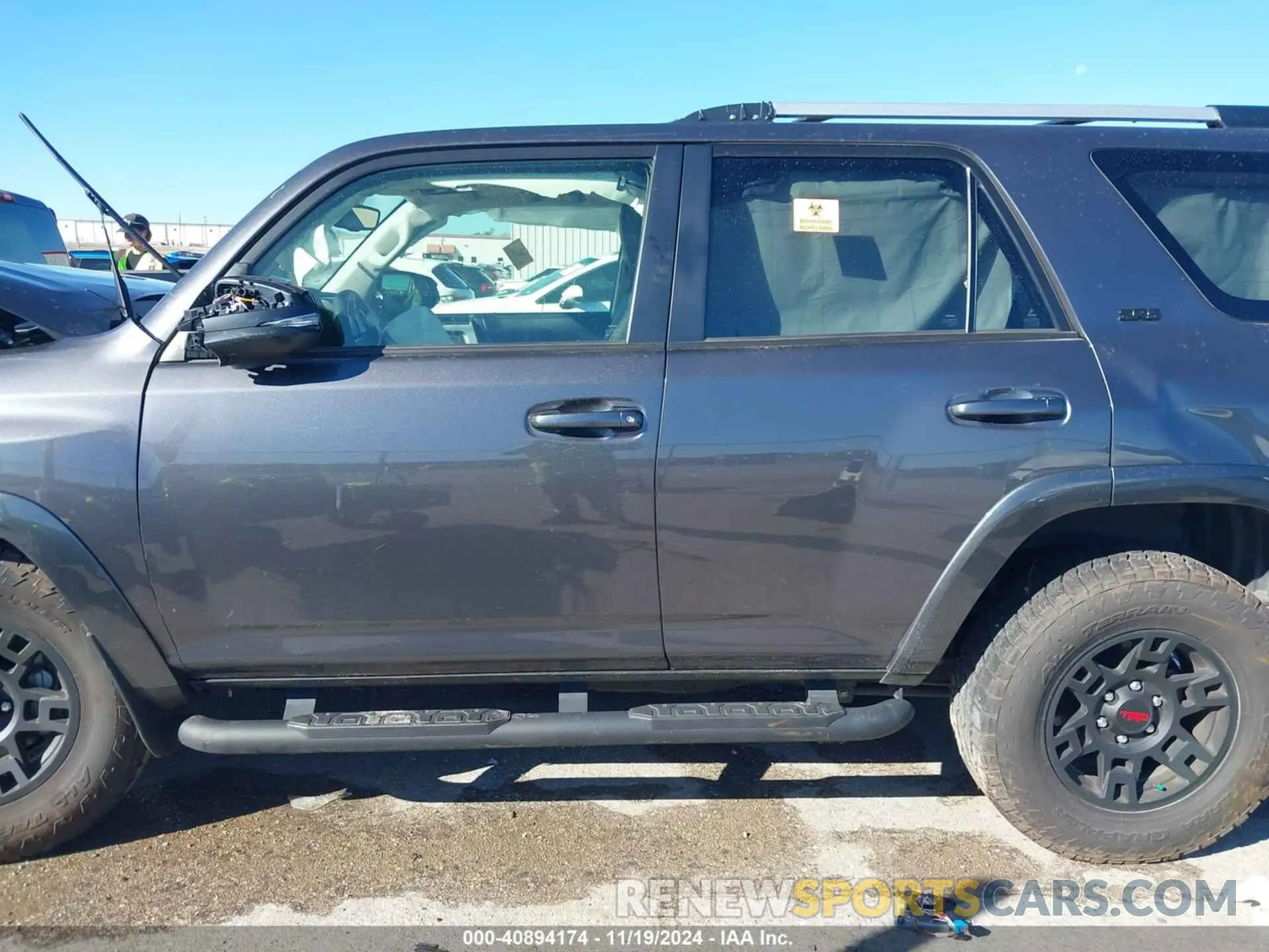 14 fotografías del automóvil dañado JTENU5JR5P6202999 TOYOTA 4RUNNER 2023