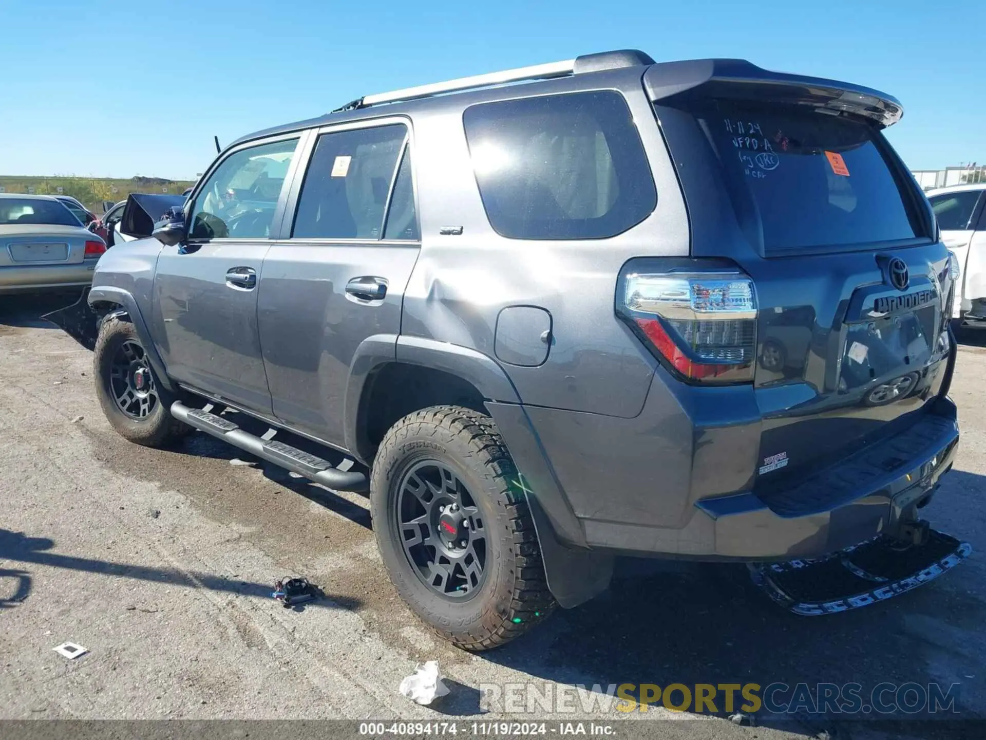 3 fotografías del automóvil dañado JTENU5JR5P6202999 TOYOTA 4RUNNER 2023
