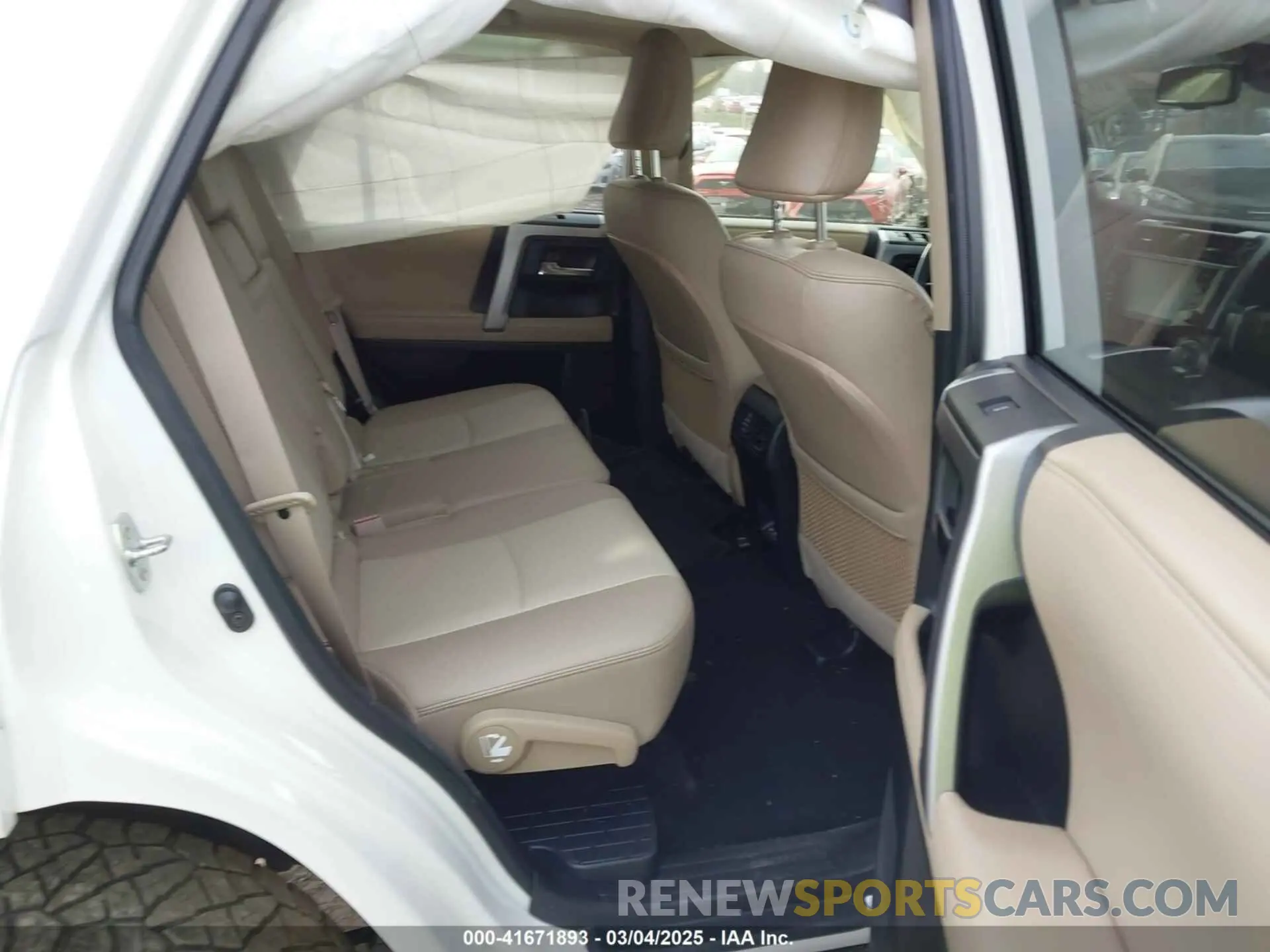 8 fotografías del automóvil dañado JTENU5JR5P6207197 TOYOTA 4RUNNER 2023