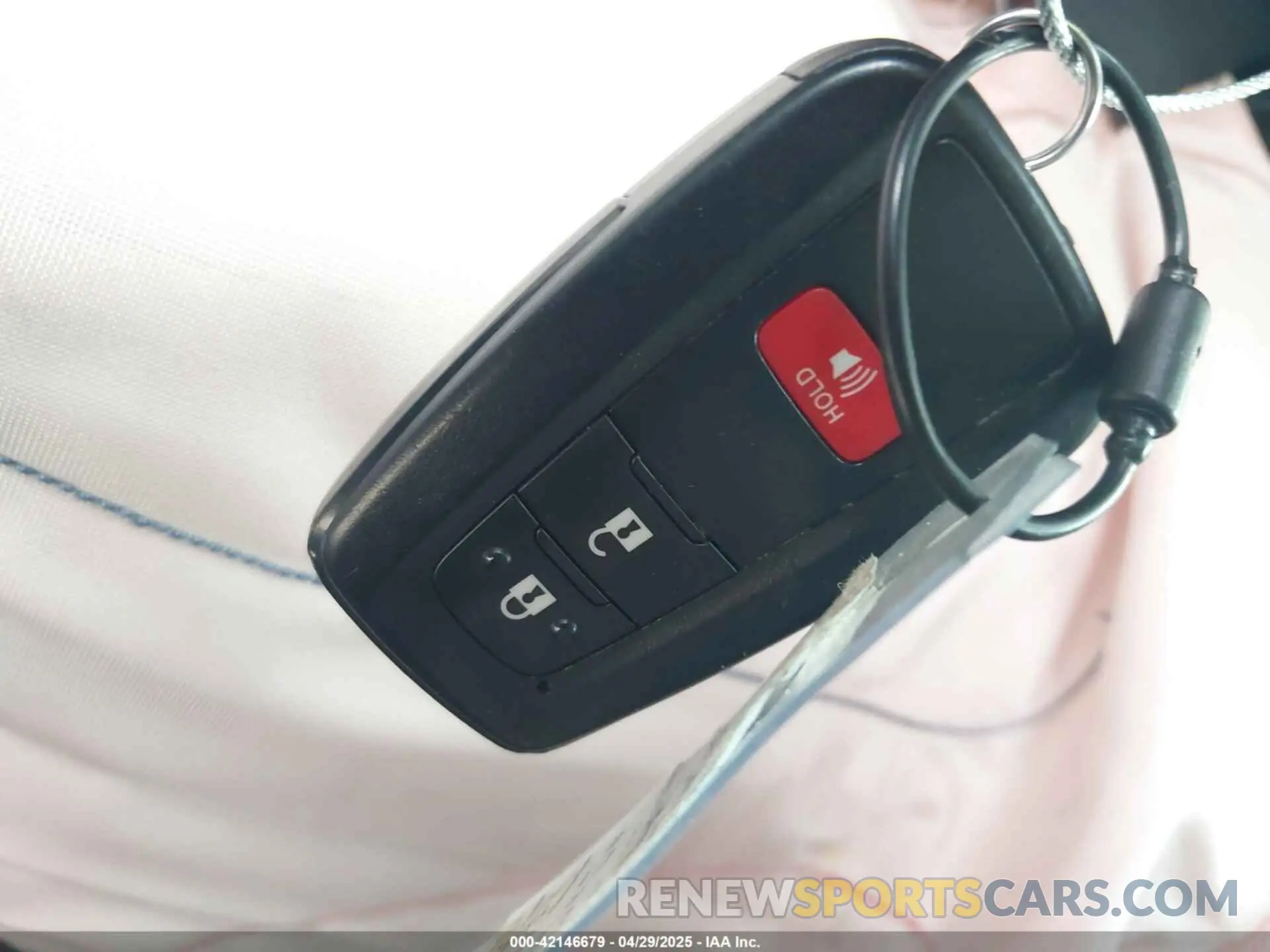 11 fotografías del automóvil dañado JTENU5JR9P6195572 TOYOTA 4RUNNER 2023