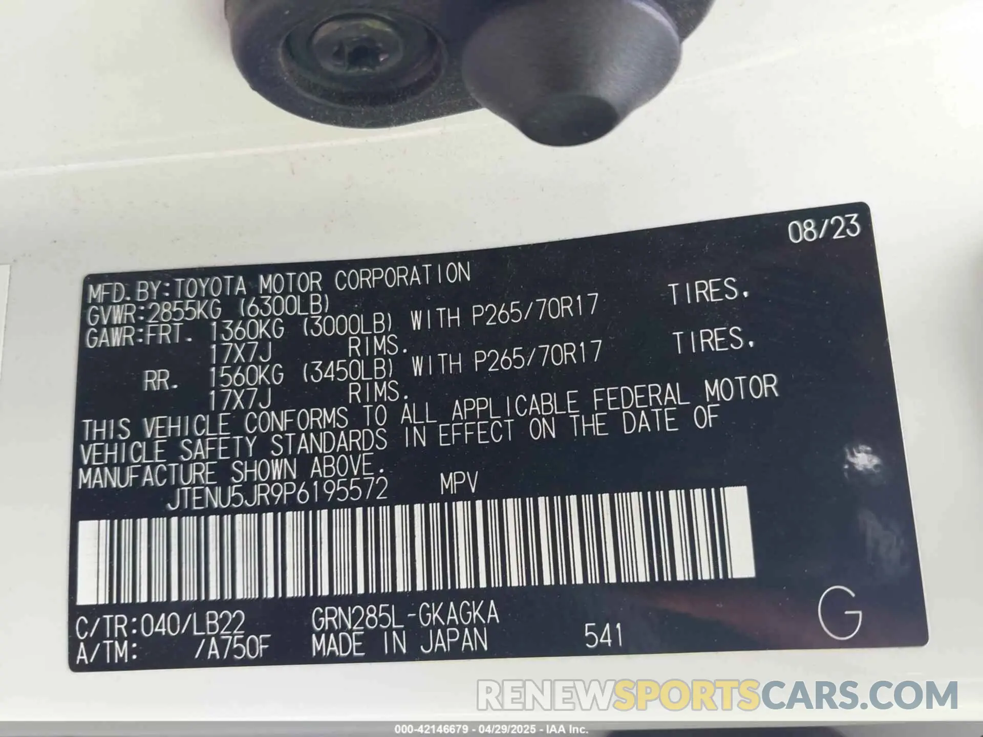 9 fotografías del automóvil dañado JTENU5JR9P6195572 TOYOTA 4RUNNER 2023