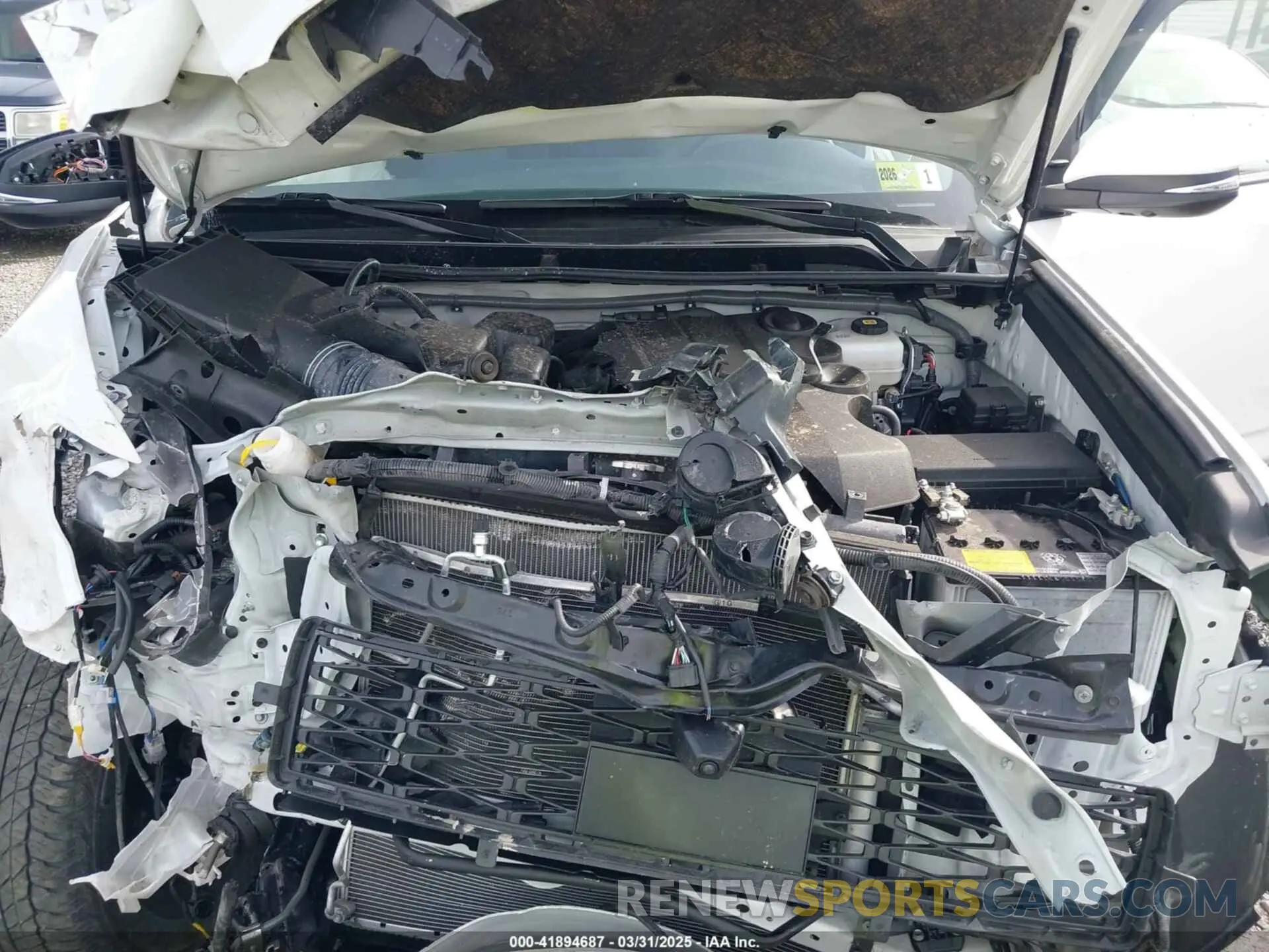 10 fotografías del automóvil dañado JTENU5JRXP6127409 TOYOTA 4RUNNER 2023