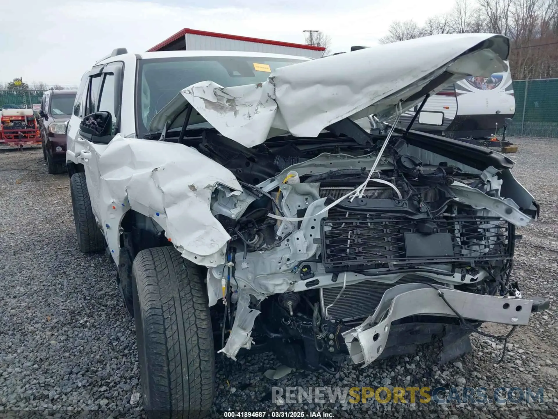 6 fotografías del automóvil dañado JTENU5JRXP6127409 TOYOTA 4RUNNER 2023
