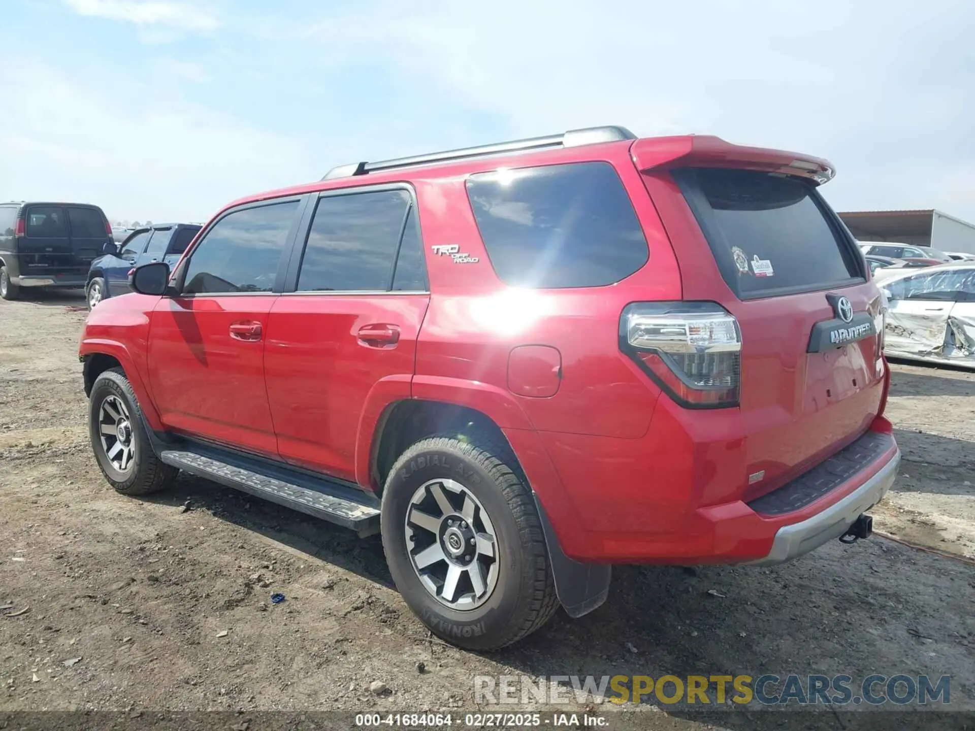 3 fotografías del automóvil dañado JTEPU5JR1P6134466 TOYOTA 4RUNNER 2023