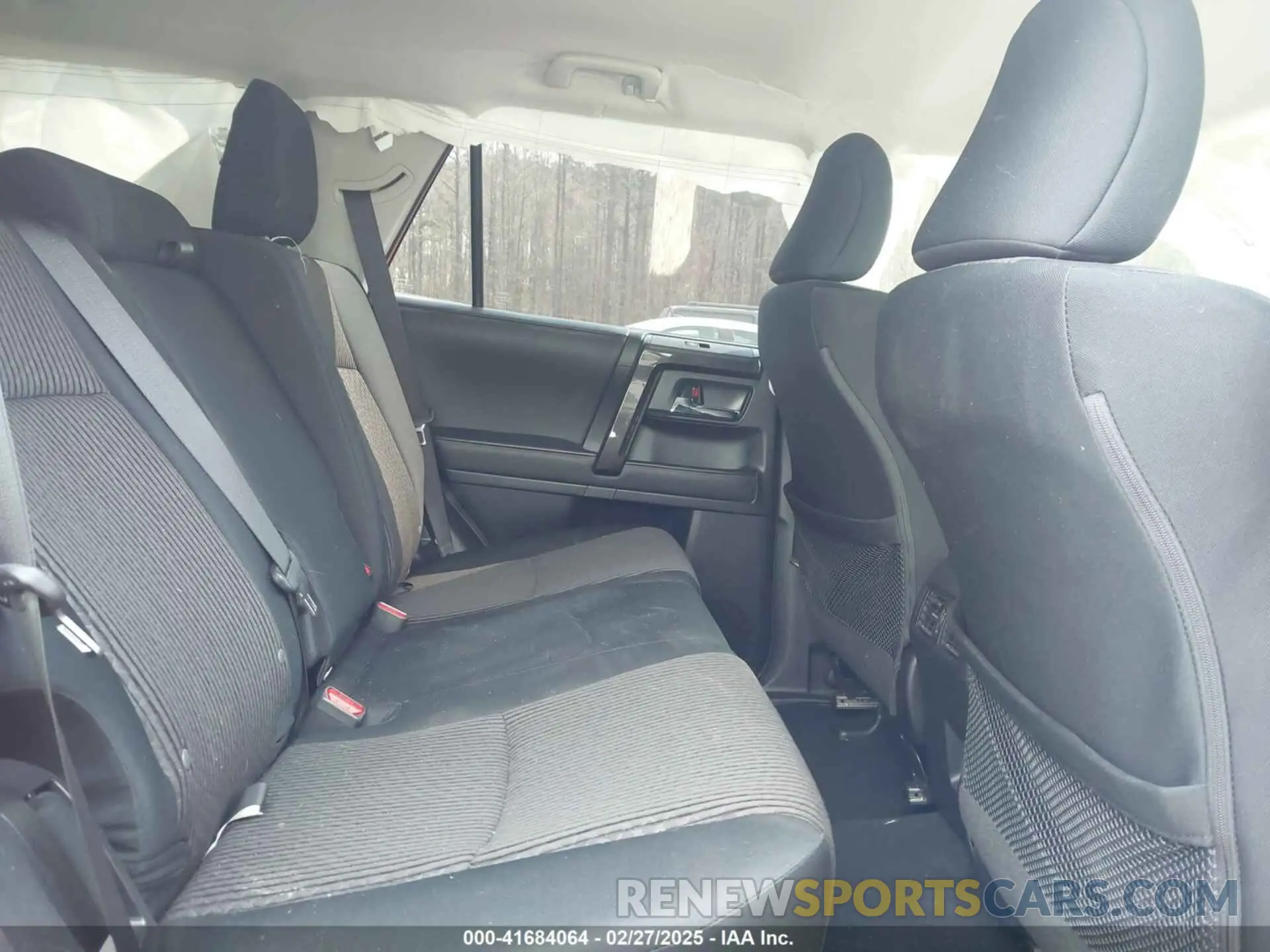 8 fotografías del automóvil dañado JTEPU5JR1P6134466 TOYOTA 4RUNNER 2023