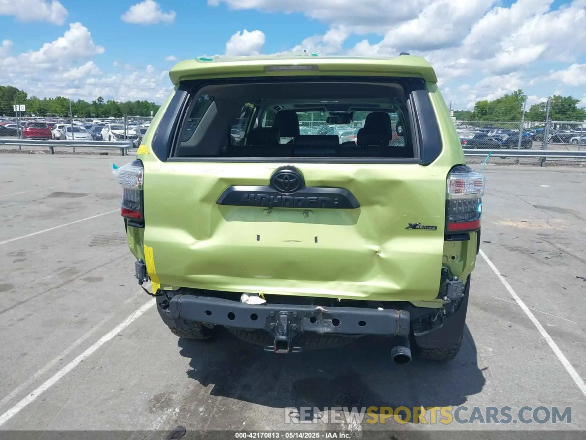 17 fotografías del automóvil dañado JTERU5JR0P6096303 TOYOTA 4RUNNER 2023