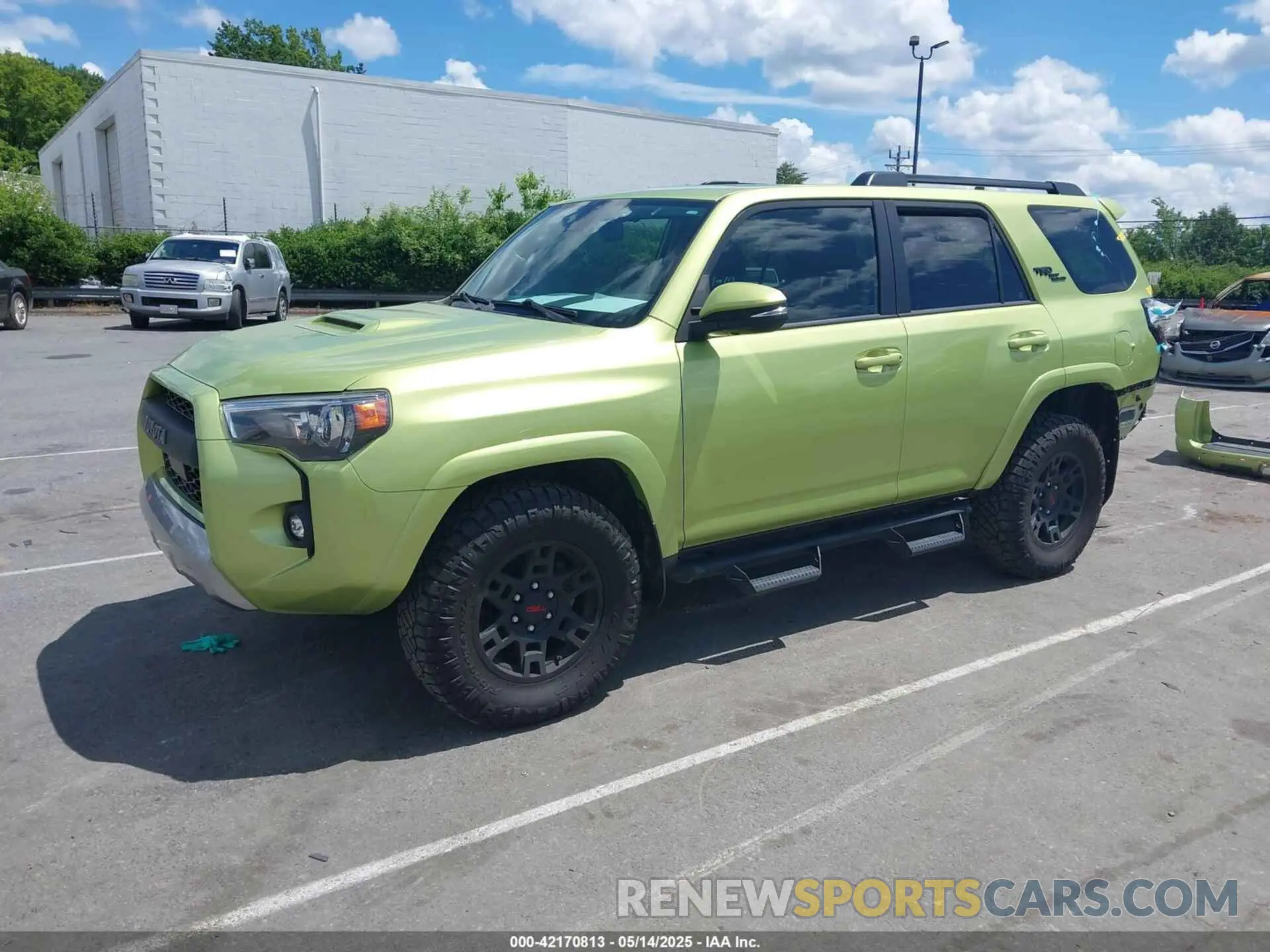 2 fotografías del automóvil dañado JTERU5JR0P6096303 TOYOTA 4RUNNER 2023