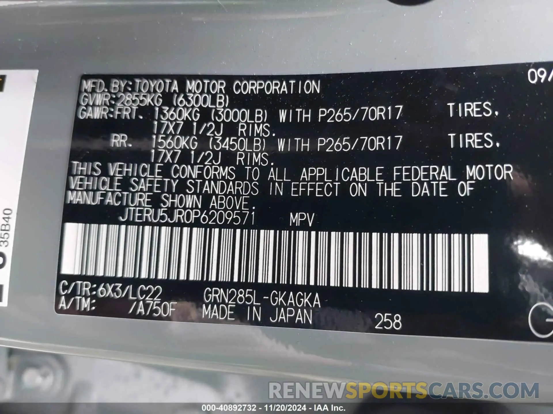 9 fotografías del automóvil dañado JTERU5JR0P6209571 TOYOTA 4RUNNER 2023