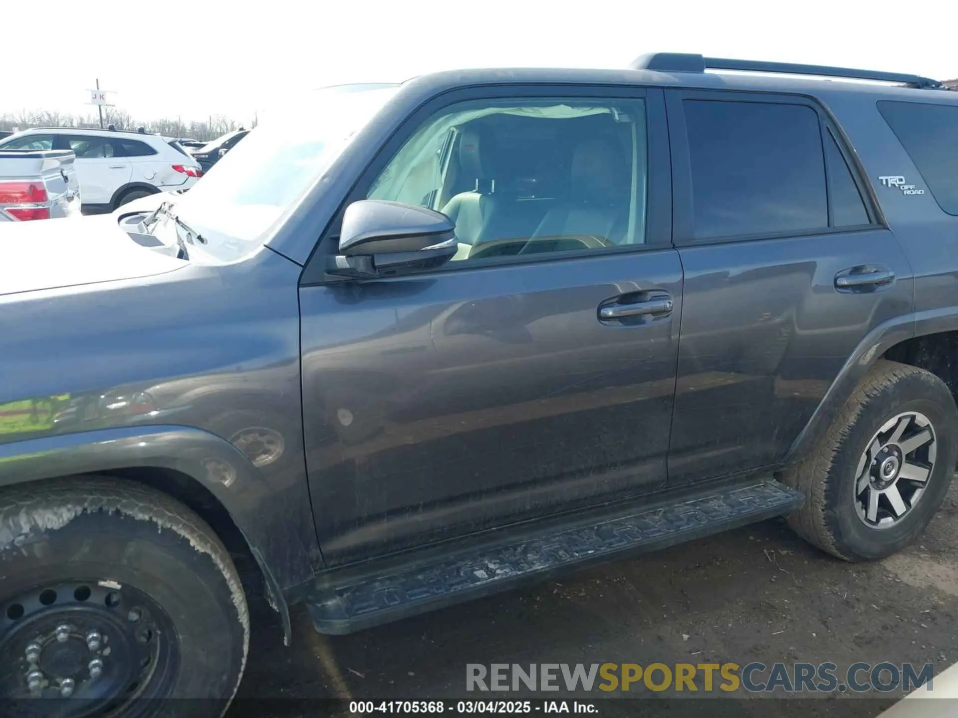 14 fotografías del automóvil dañado JTERU5JR2P6098568 TOYOTA 4RUNNER 2023
