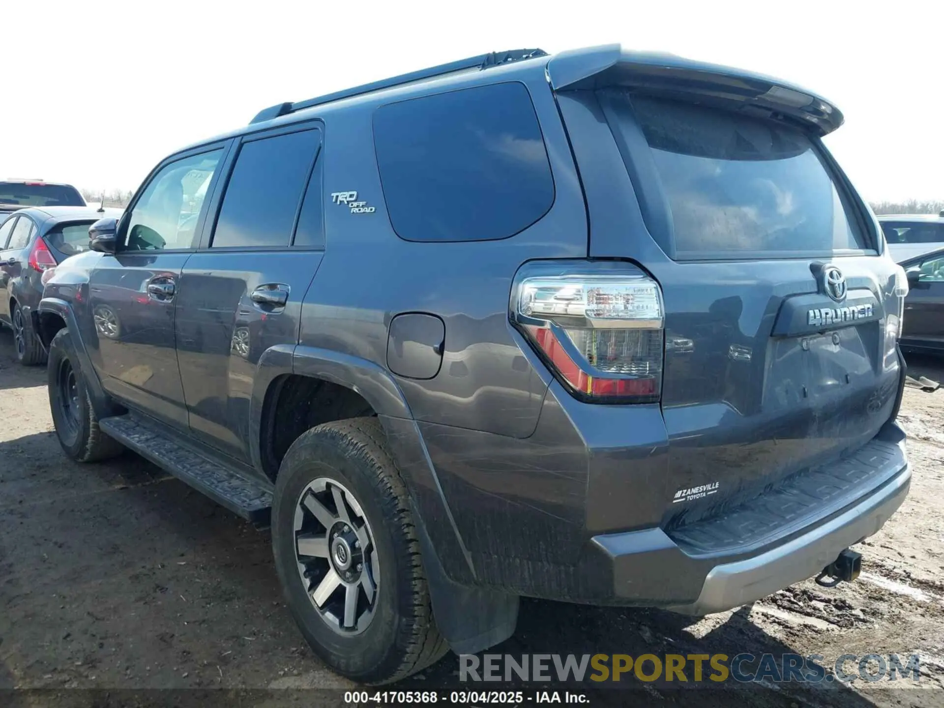 3 fotografías del automóvil dañado JTERU5JR2P6098568 TOYOTA 4RUNNER 2023
