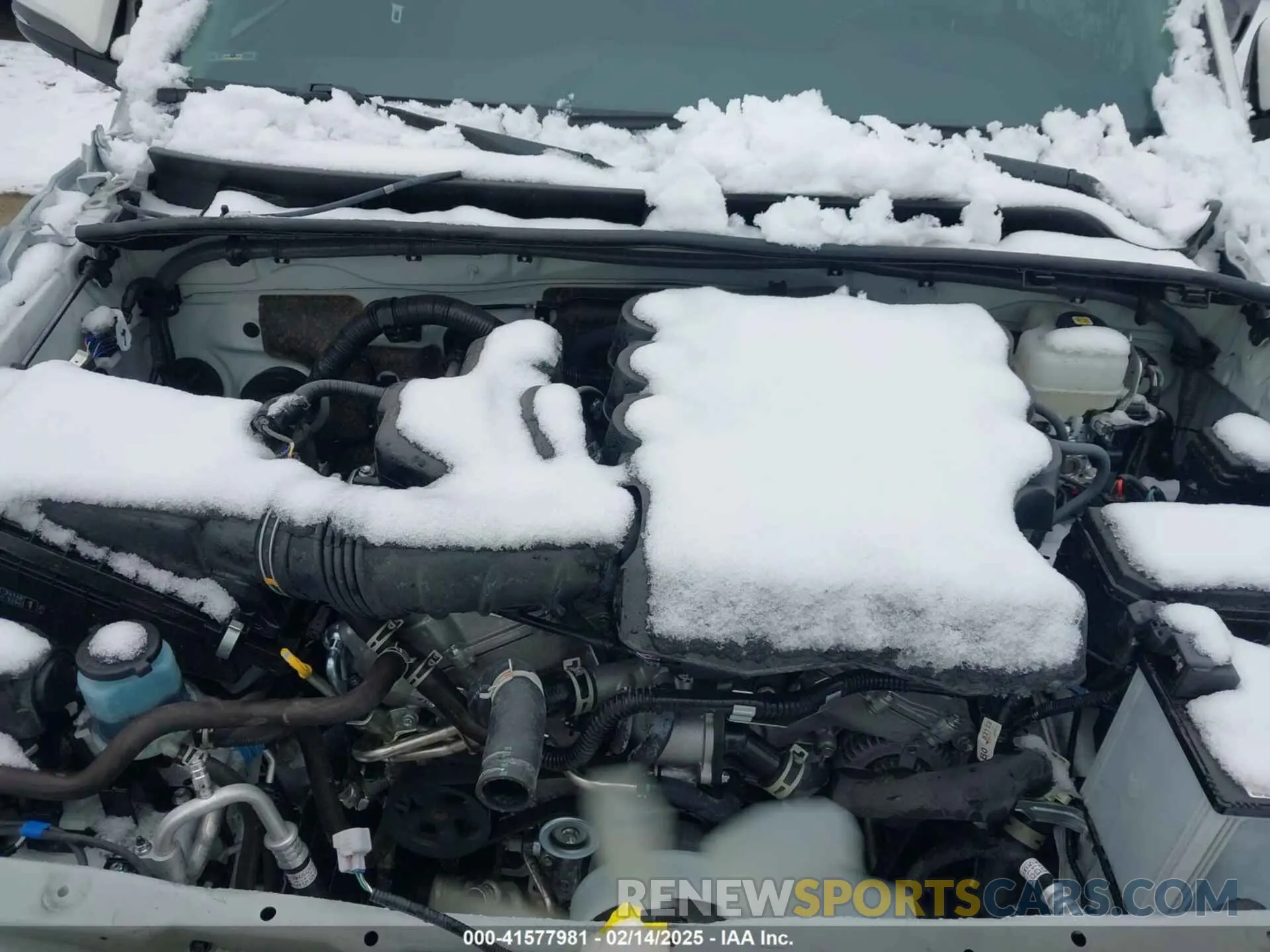 10 fotografías del automóvil dañado JTERU5JR2P6173804 TOYOTA 4RUNNER 2023