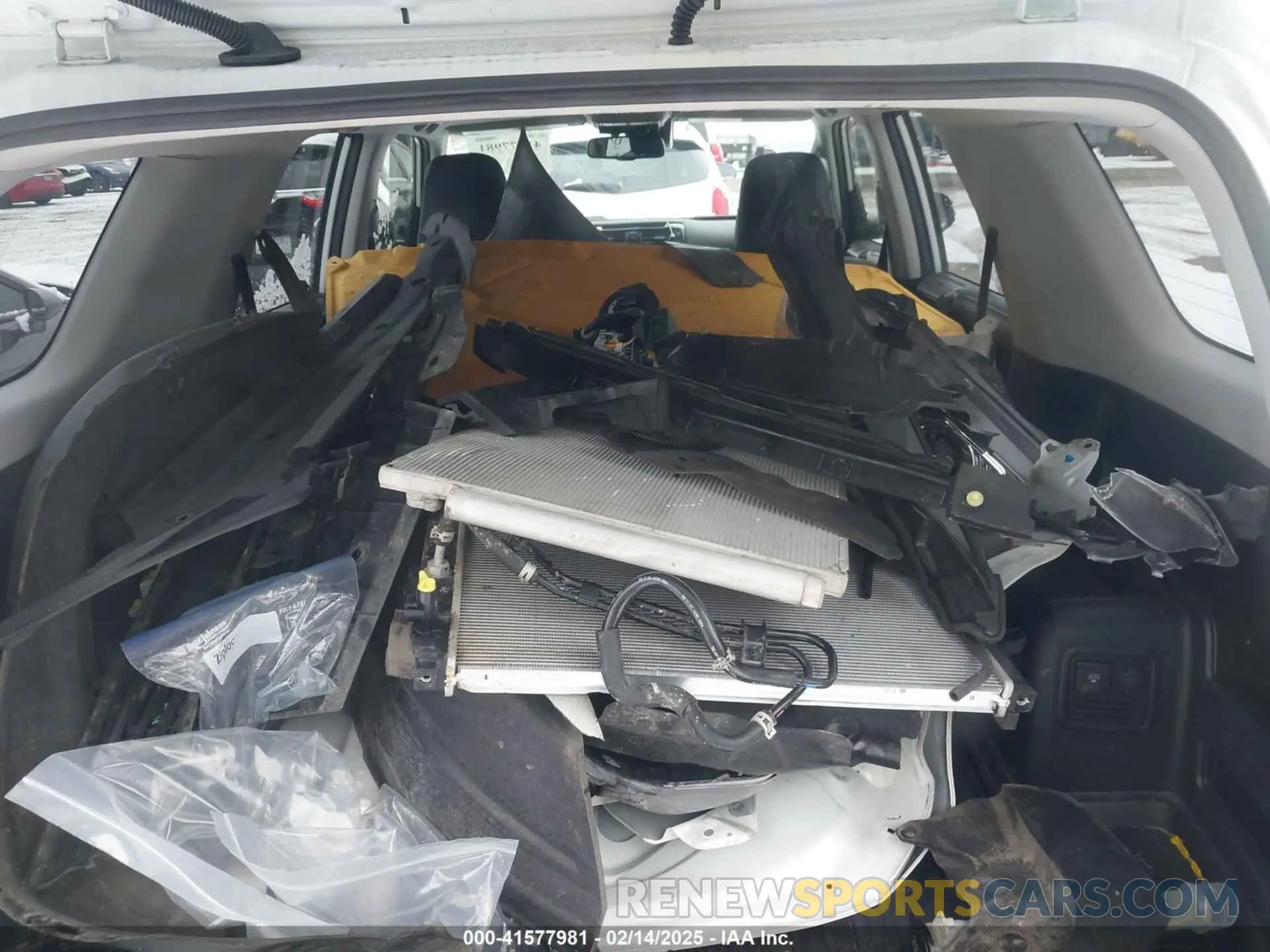 12 fotografías del automóvil dañado JTERU5JR2P6173804 TOYOTA 4RUNNER 2023