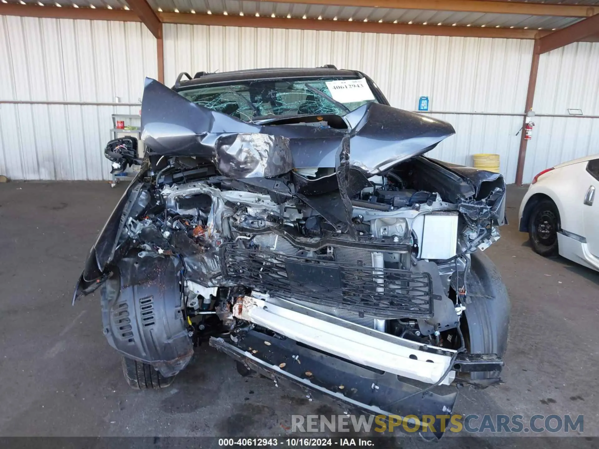 12 fotografías del automóvil dañado JTERU5JR3P6147843 TOYOTA 4RUNNER 2023
