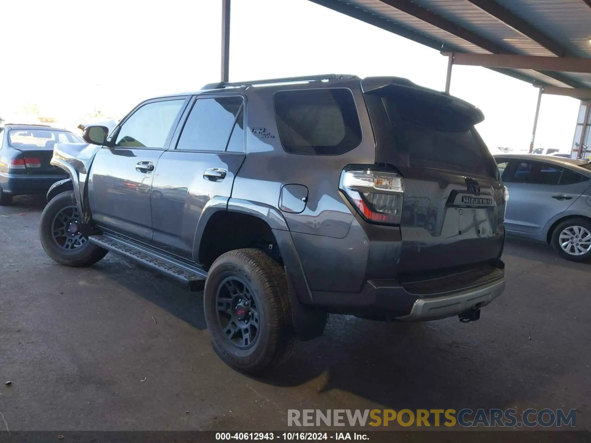 3 fotografías del automóvil dañado JTERU5JR3P6147843 TOYOTA 4RUNNER 2023