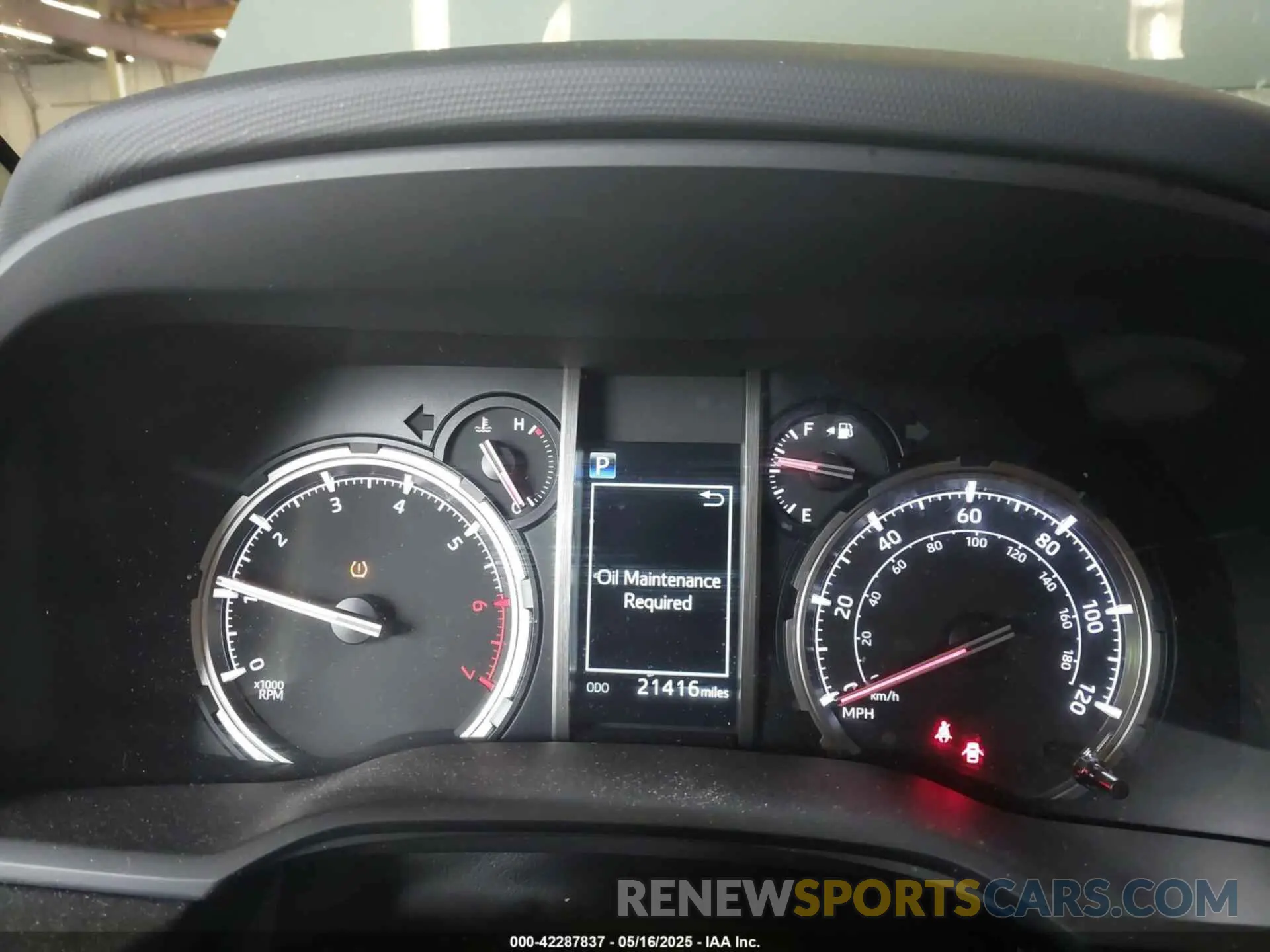 7 fotografías del automóvil dañado JTERU5JR5P6200817 TOYOTA 4RUNNER 2023
