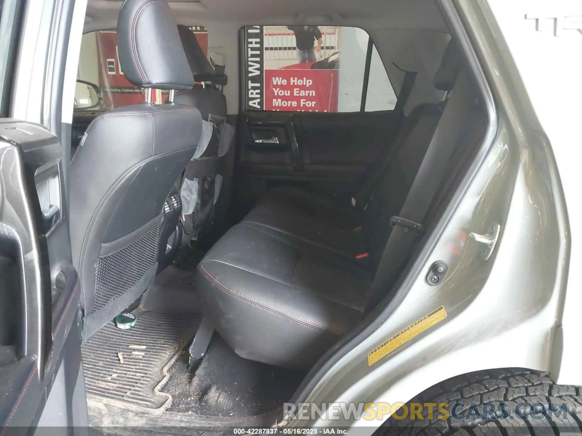 8 fotografías del automóvil dañado JTERU5JR5P6200817 TOYOTA 4RUNNER 2023