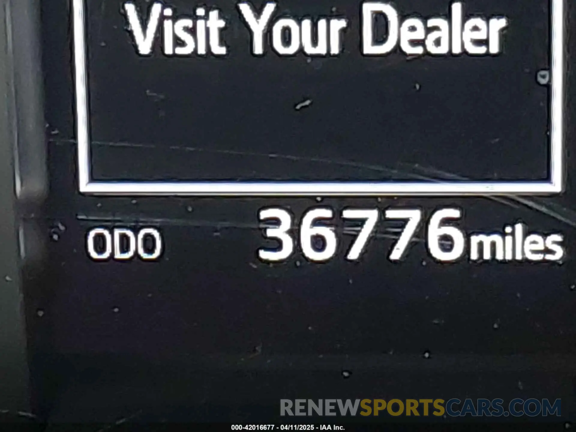 14 fotografías del automóvil dañado JTERU5JR7P6165312 TOYOTA 4RUNNER 2023
