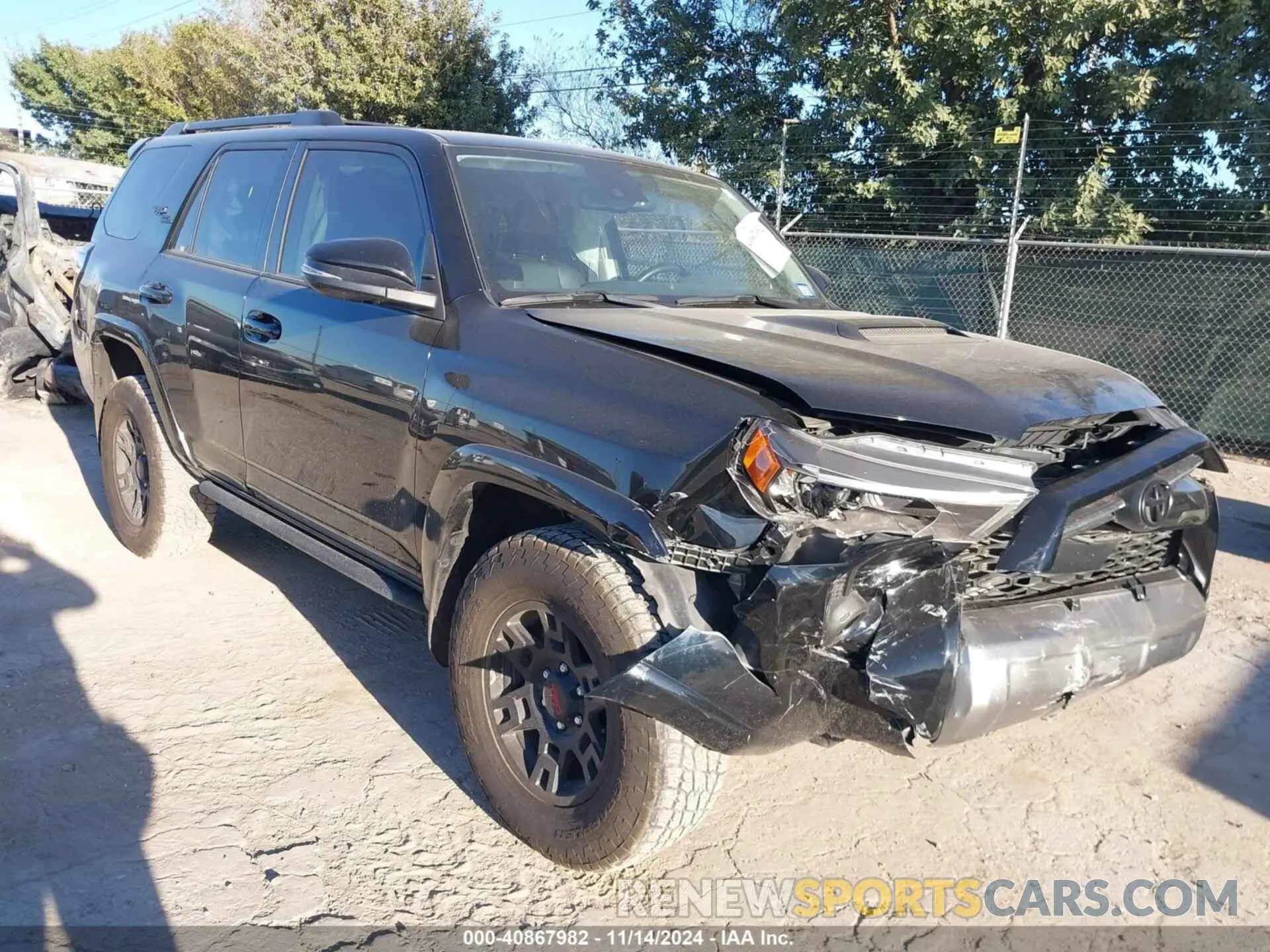 1 fotografías del automóvil dañado JTERU5JR8P6149586 TOYOTA 4RUNNER 2023