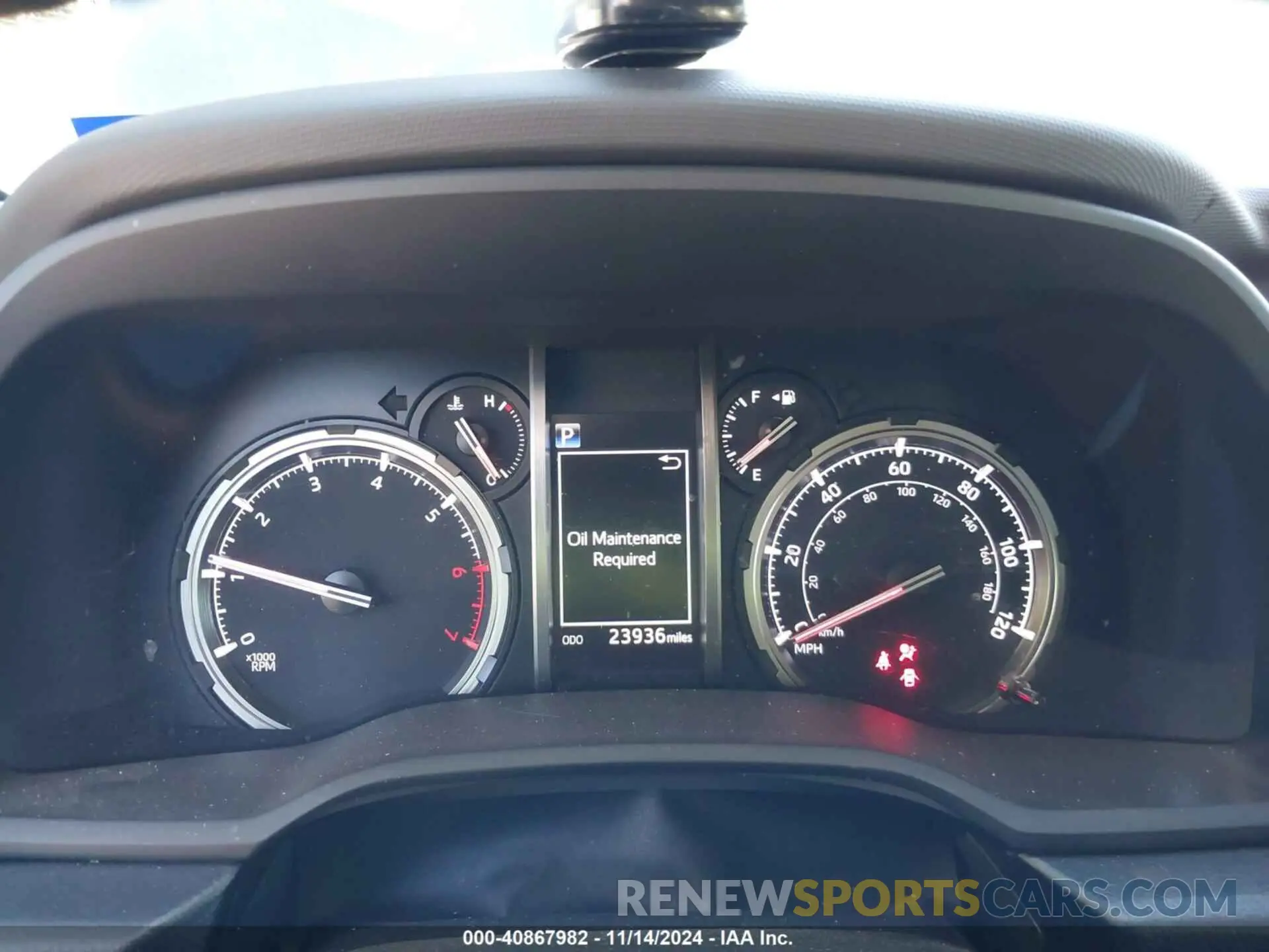 7 fotografías del automóvil dañado JTERU5JR8P6149586 TOYOTA 4RUNNER 2023