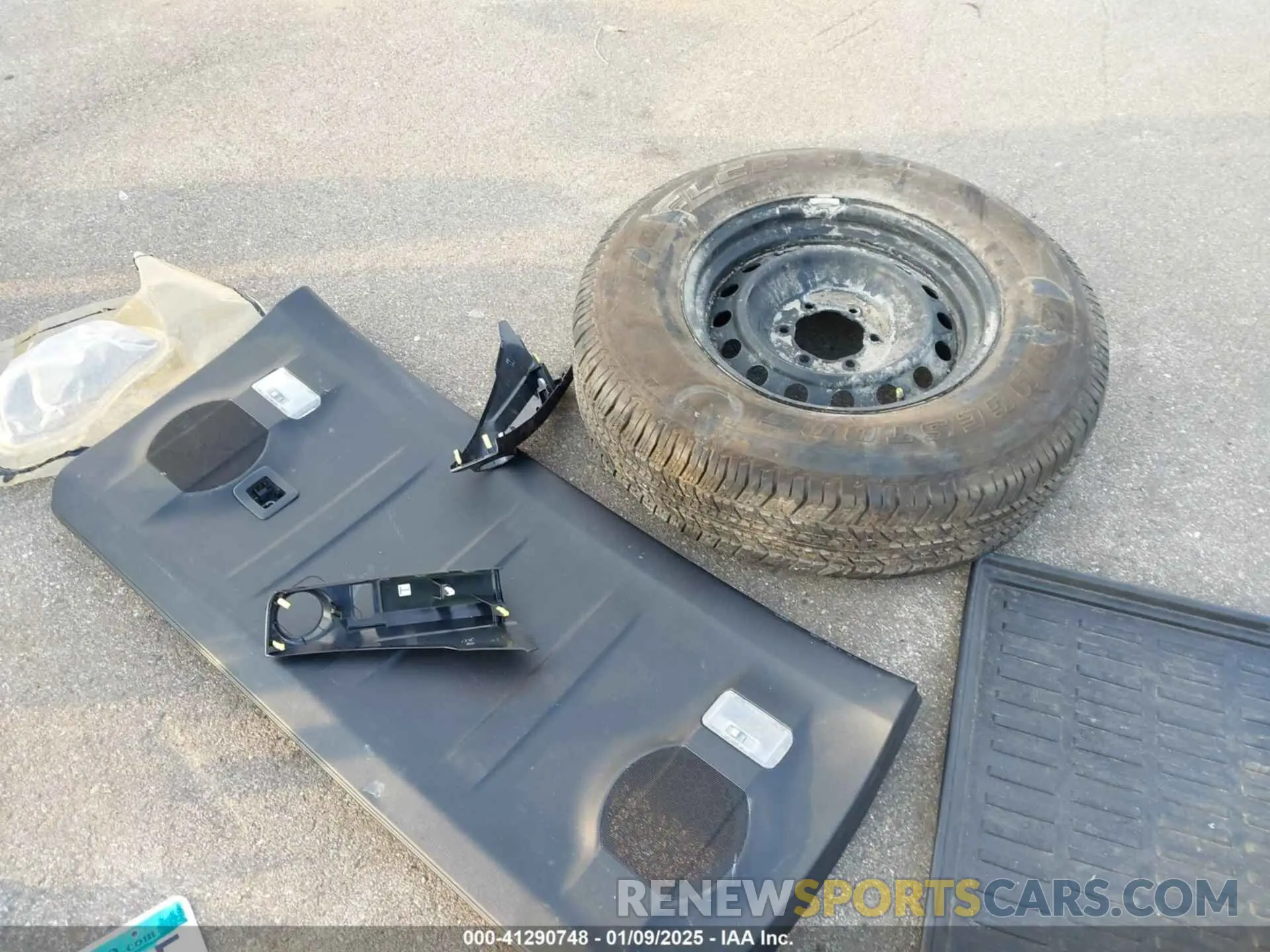 12 fotografías del automóvil dañado JTERU5JR8P6203503 TOYOTA 4RUNNER 2023