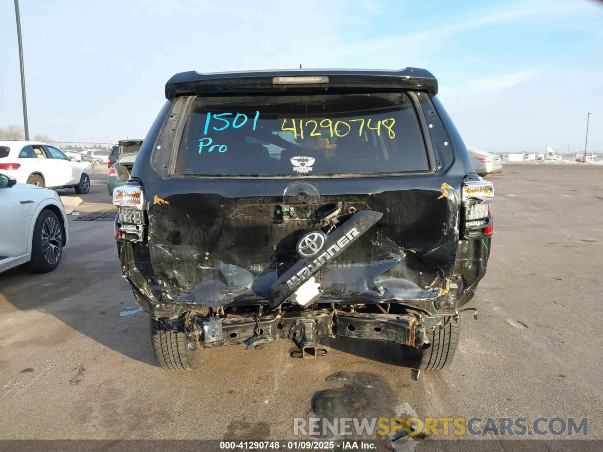 6 fotografías del automóvil dañado JTERU5JR8P6203503 TOYOTA 4RUNNER 2023