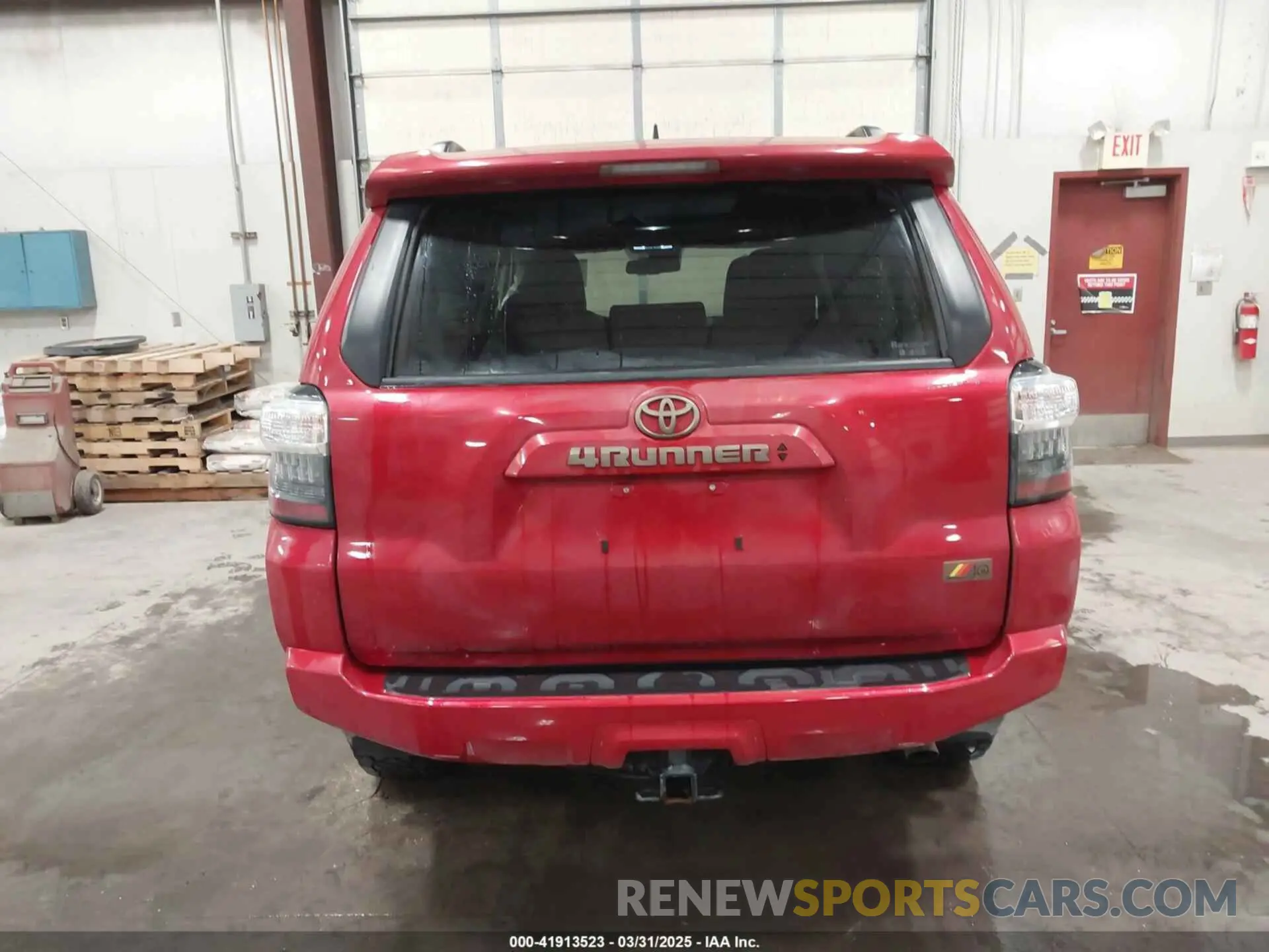 16 fotografías del automóvil dañado JTEUU5JR3P6153667 TOYOTA 4RUNNER 2023