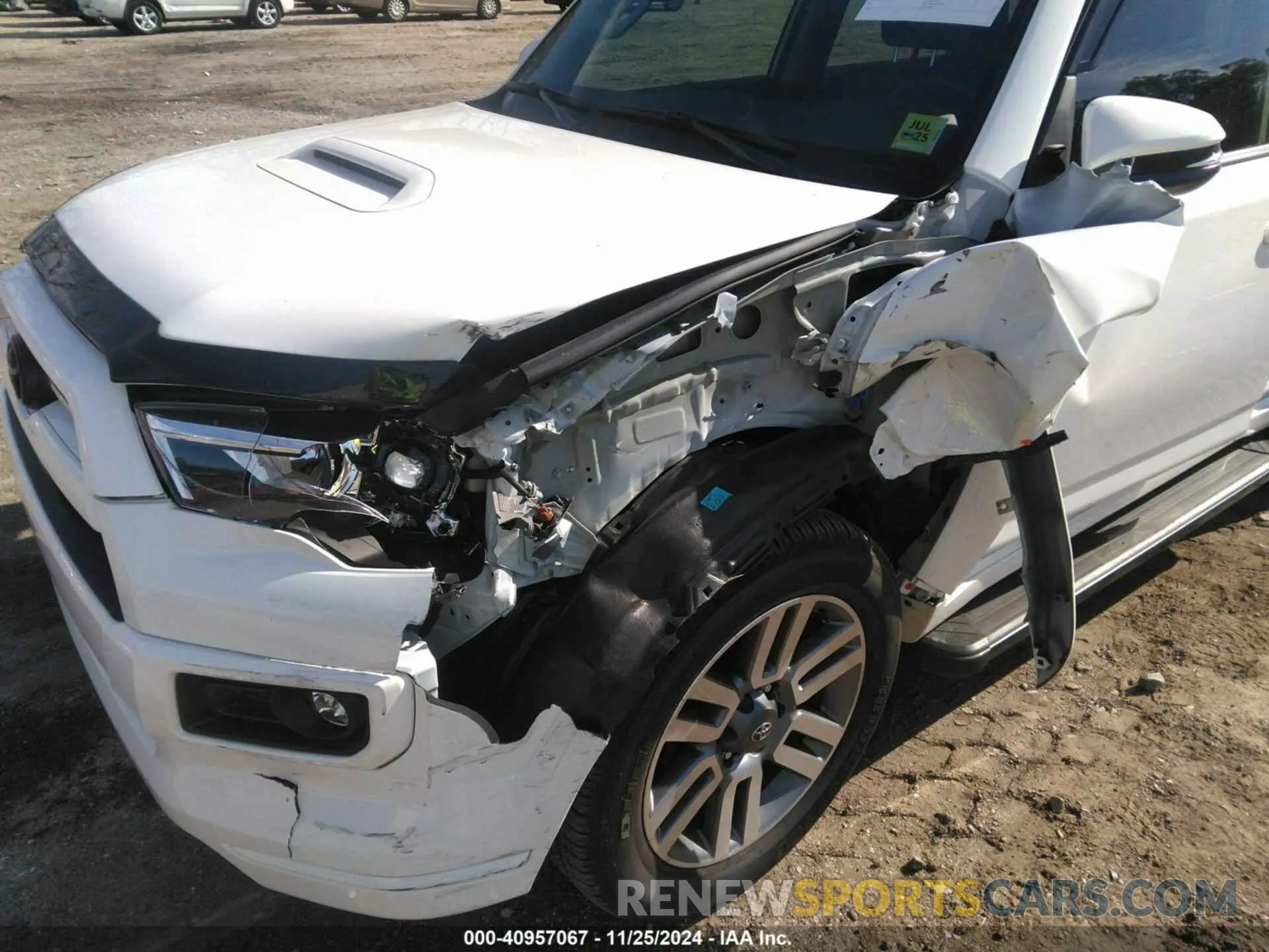 6 fotografías del automóvil dañado JTEAU5JR7R5310421 TOYOTA 4RUNNER 2024