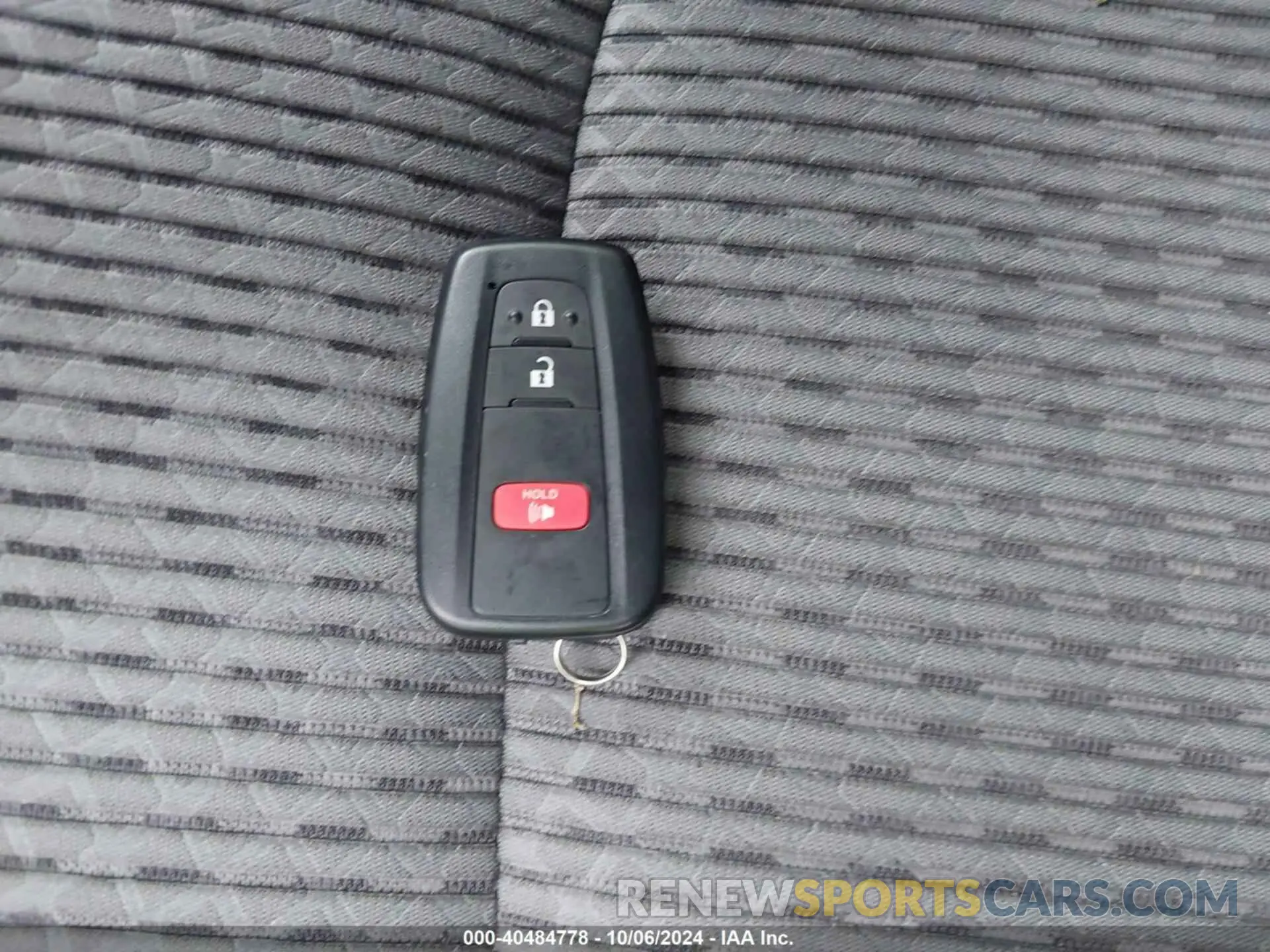 11 fotografías del automóvil dañado JTEEU5JR0R5306731 TOYOTA 4RUNNER 2024