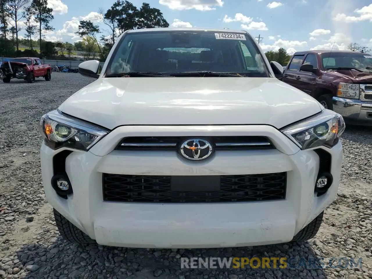 5 fotografías del automóvil dañado JTEEU5JR0R5313176 TOYOTA 4RUNNER 2024