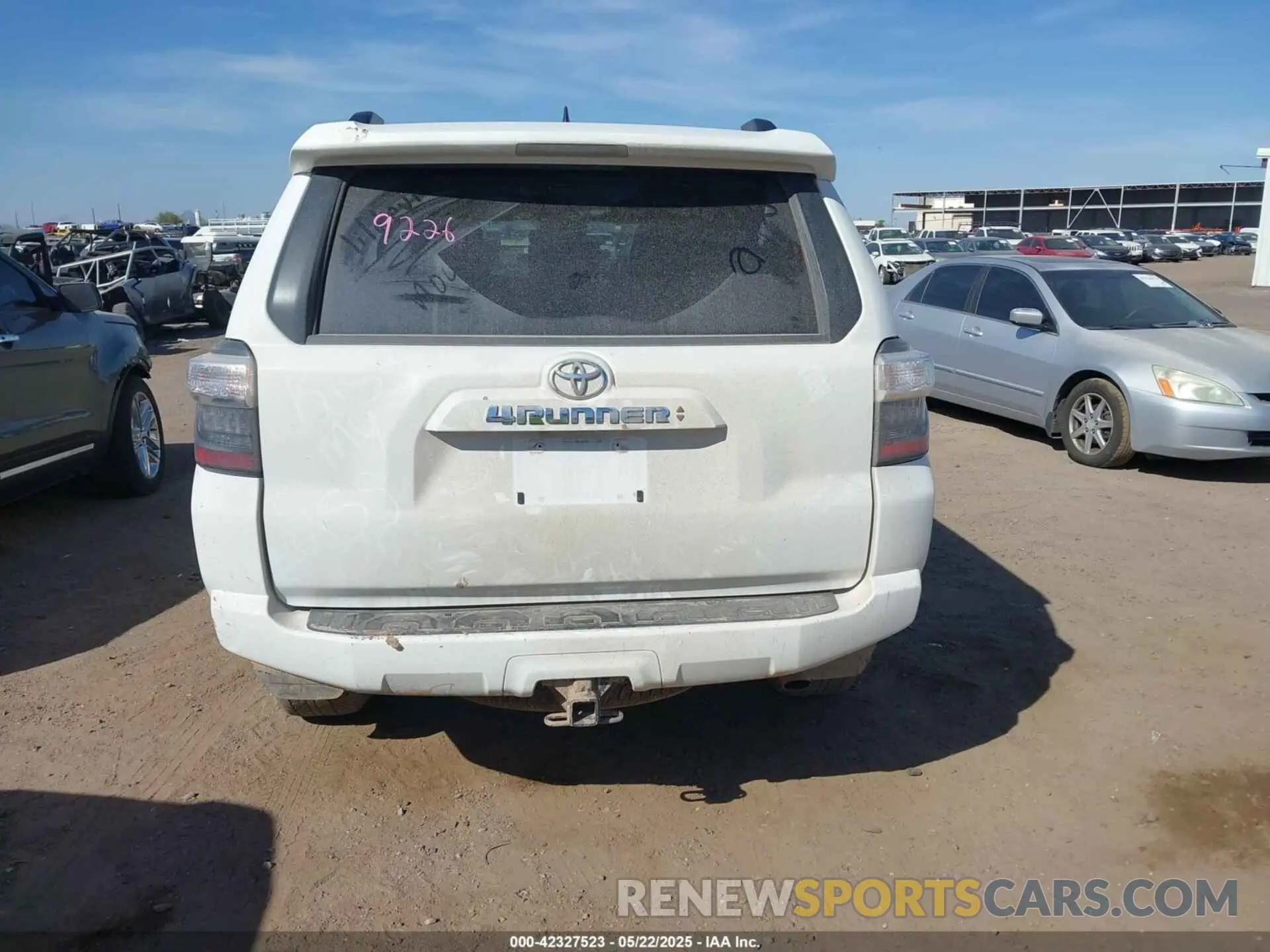16 fotografías del automóvil dañado JTEEU5JR0R5313971 TOYOTA 4RUNNER 2024