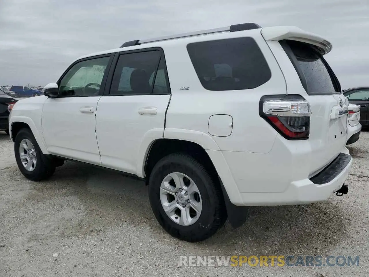 2 fotografías del automóvil dañado JTEEU5JR2R5305922 TOYOTA 4RUNNER 2024