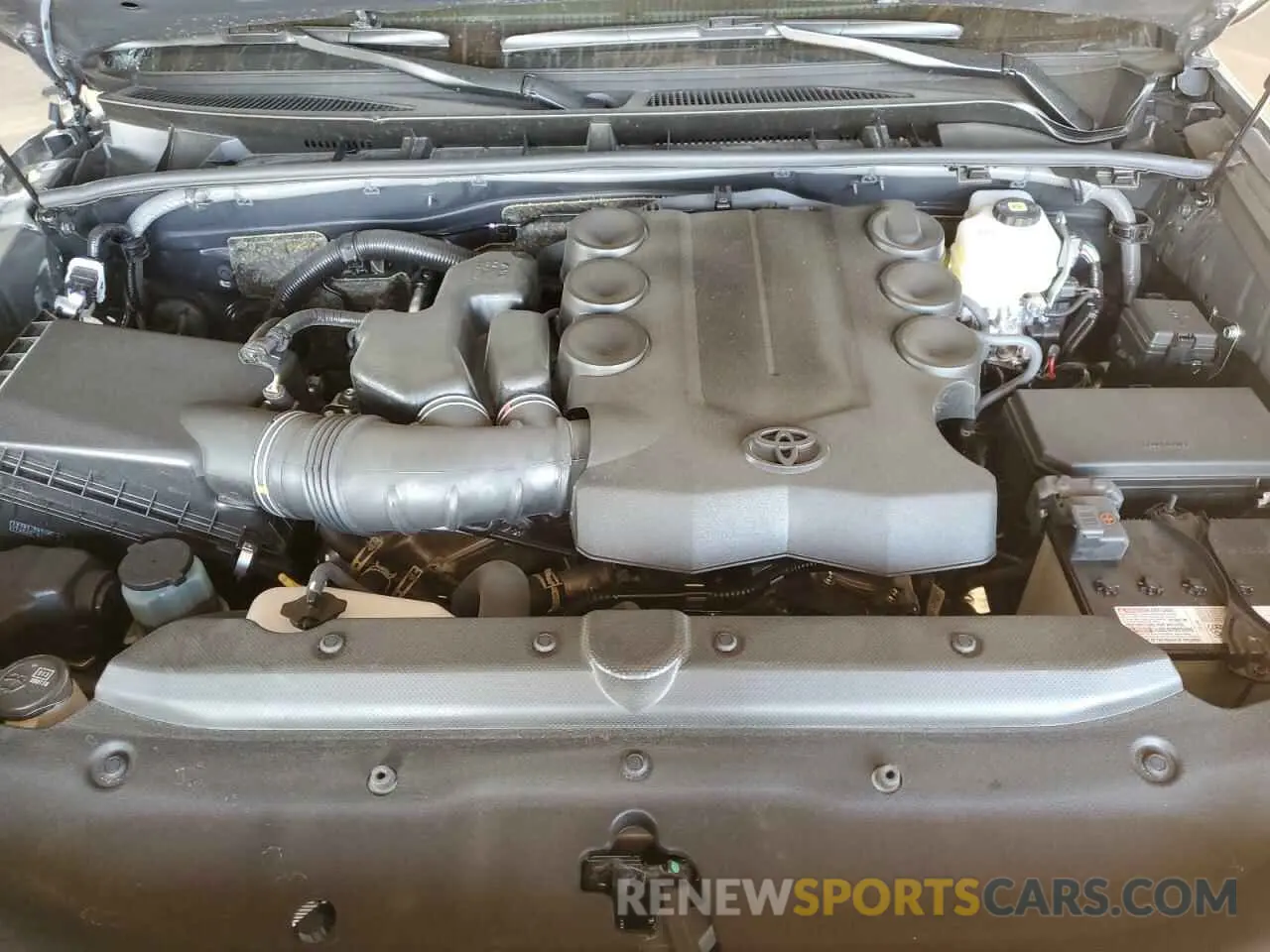 12 fotografías del automóvil dañado JTEKU5JR2R6259196 TOYOTA 4RUNNER 2024