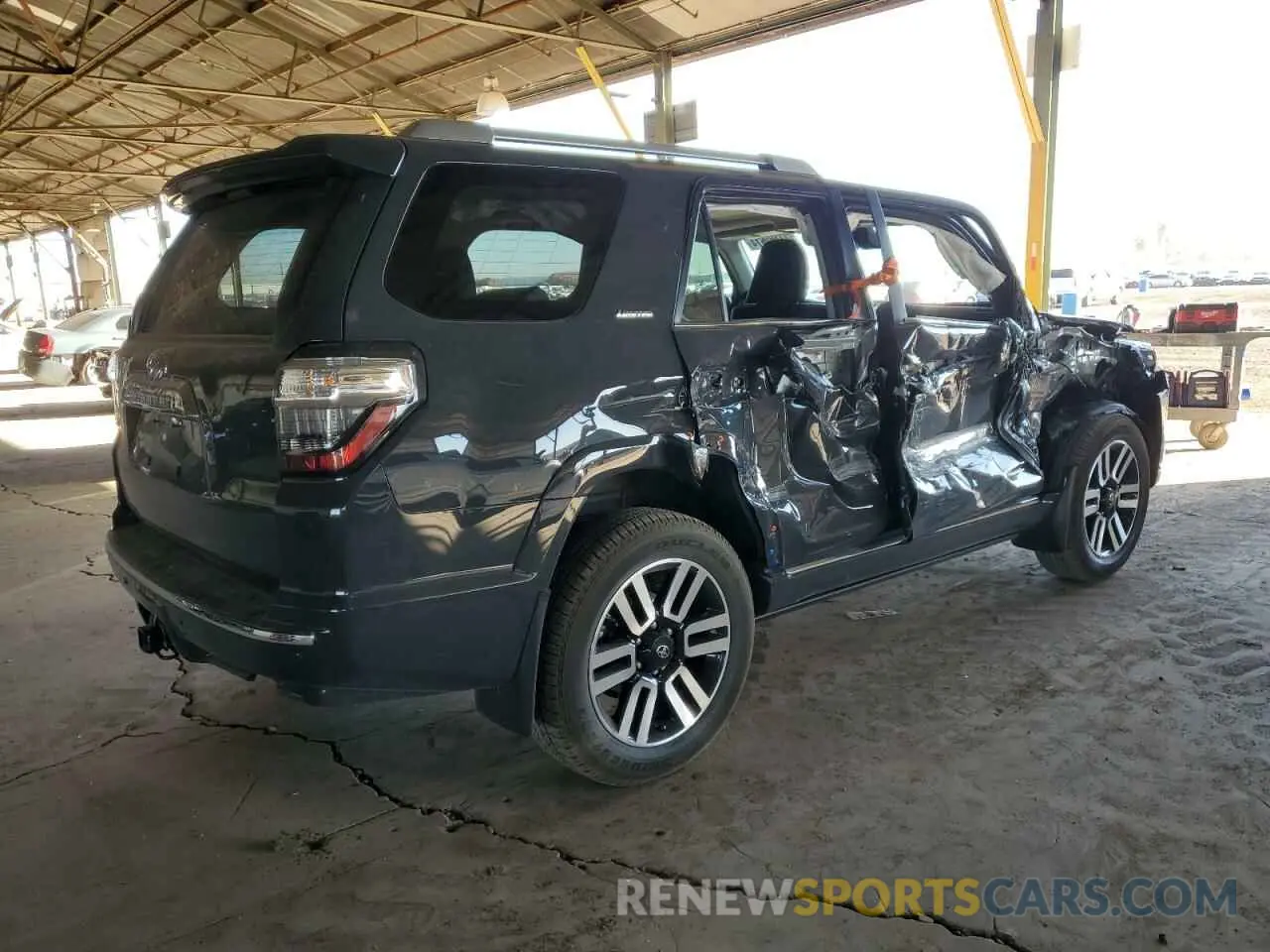 3 fotografías del automóvil dañado JTEKU5JR2R6259196 TOYOTA 4RUNNER 2024