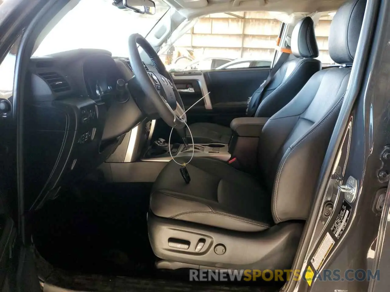 7 fotografías del automóvil dañado JTEKU5JR2R6259196 TOYOTA 4RUNNER 2024