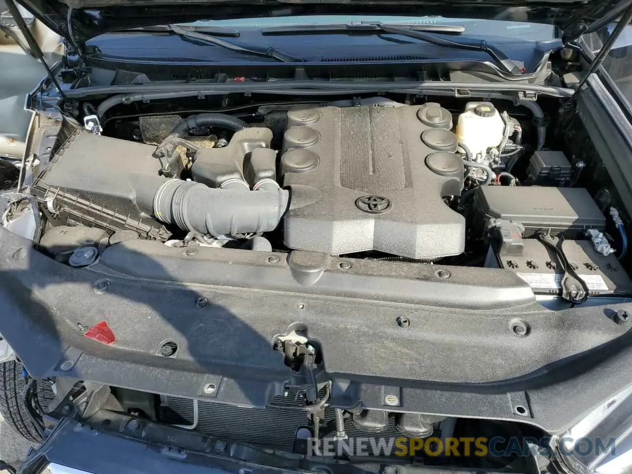 12 fotografías del automóvil dañado JTEKU5JR3R6237708 TOYOTA 4RUNNER 2024
