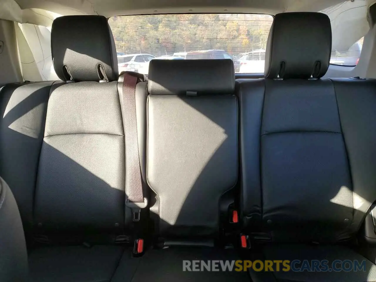 10 fotografías del automóvil dañado JTEKU5JR5R6221204 TOYOTA 4RUNNER 2024