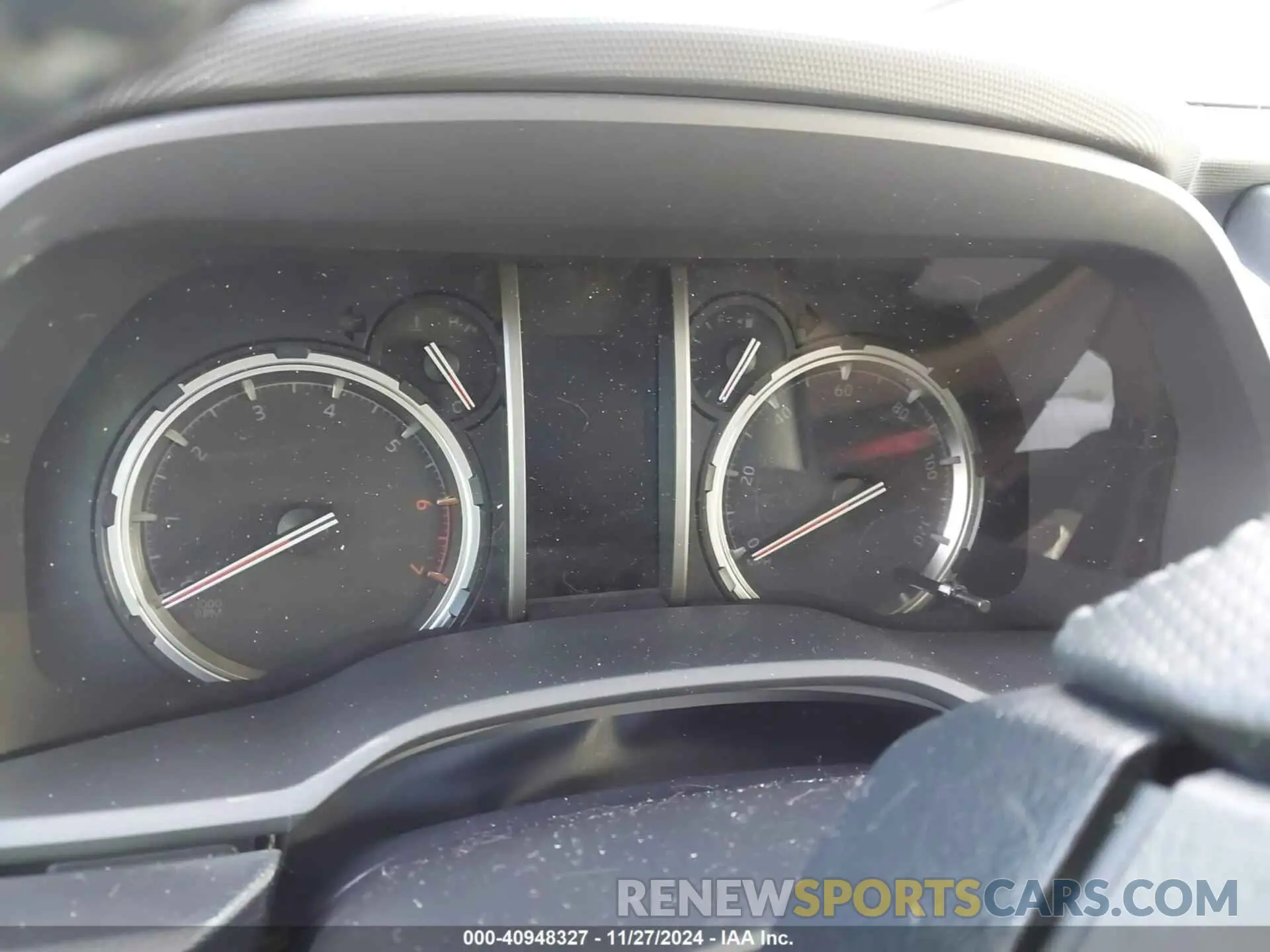 7 fotografías del automóvil dañado JTEKU5JR5R6294928 TOYOTA 4RUNNER 2024