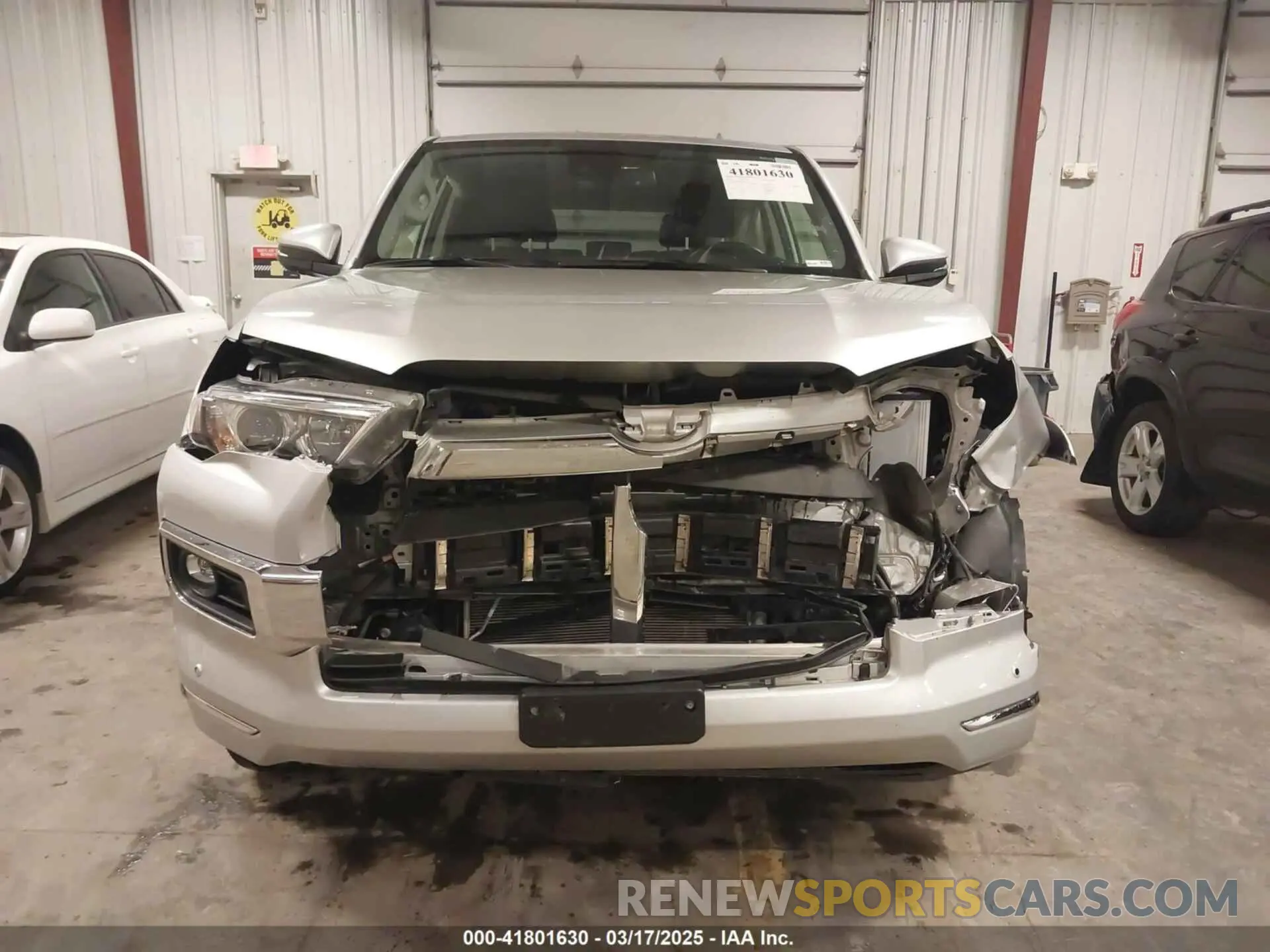 12 fotografías del automóvil dañado JTEKU5JR8R6238952 TOYOTA 4RUNNER 2024
