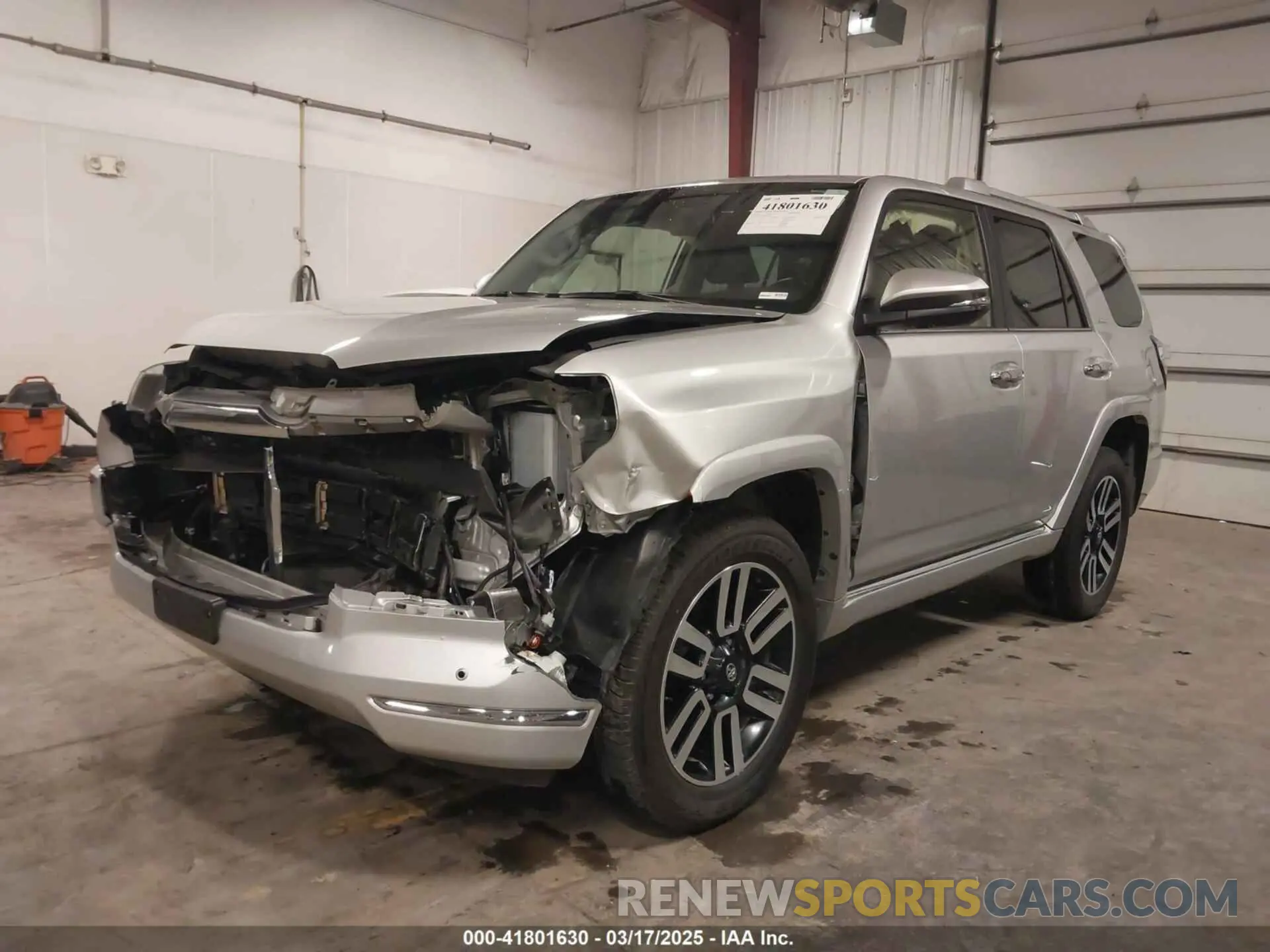 2 fotografías del automóvil dañado JTEKU5JR8R6238952 TOYOTA 4RUNNER 2024