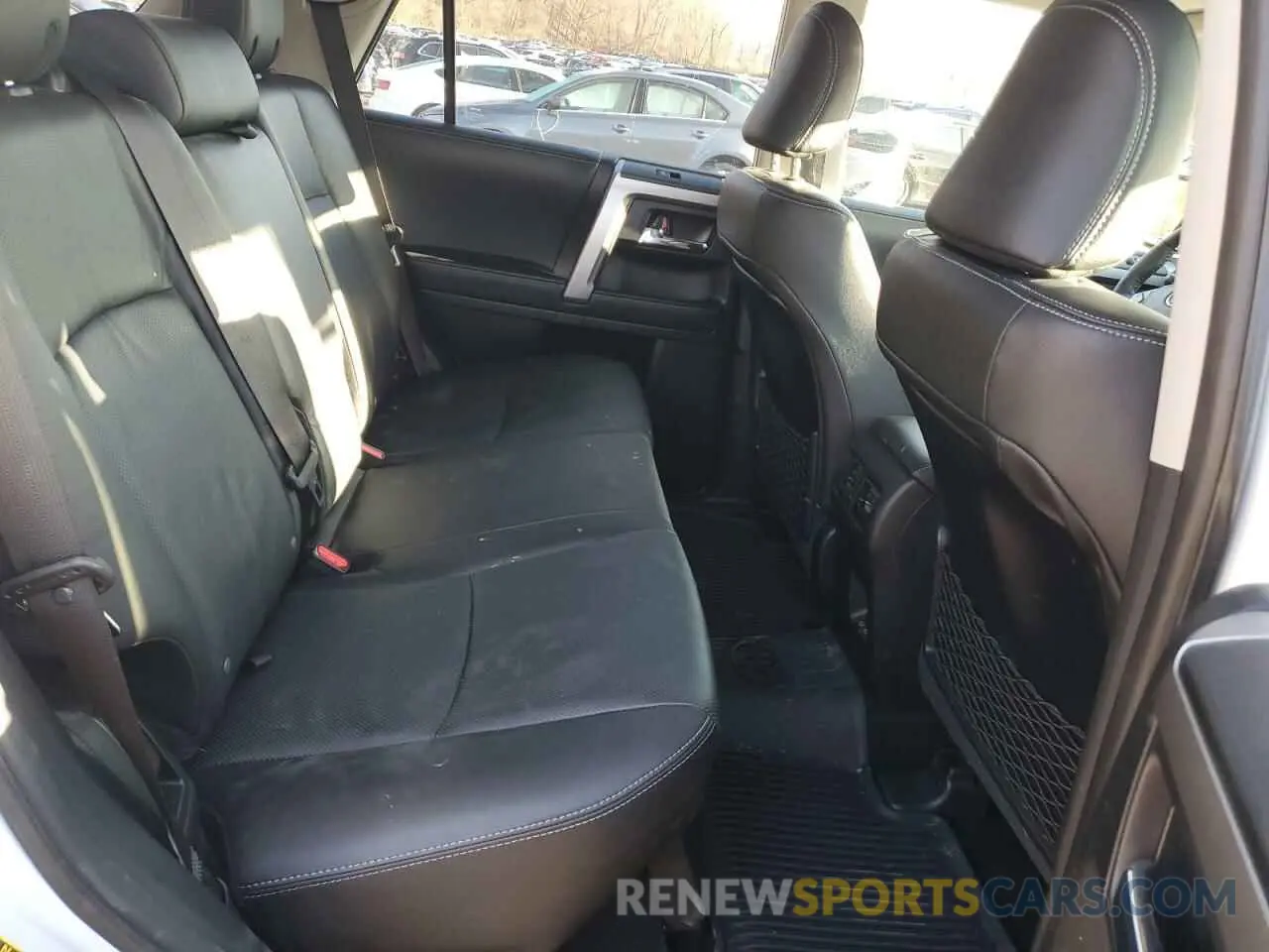 11 fotografías del automóvil dañado JTEKU5JR8R6277346 TOYOTA 4RUNNER 2024