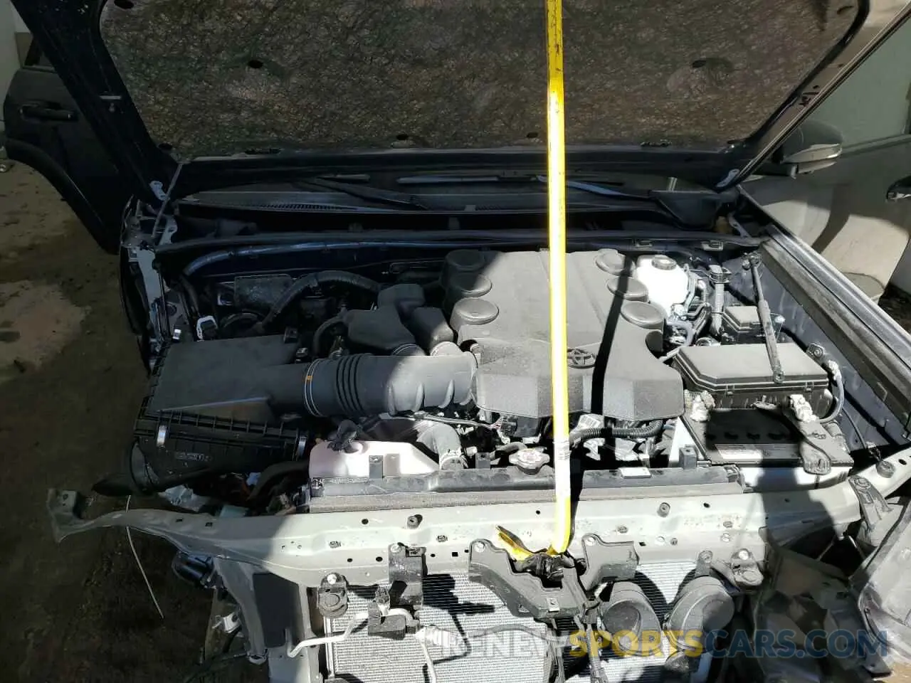 12 fotografías del automóvil dañado JTELU5JR0R6251389 TOYOTA 4RUNNER 2024