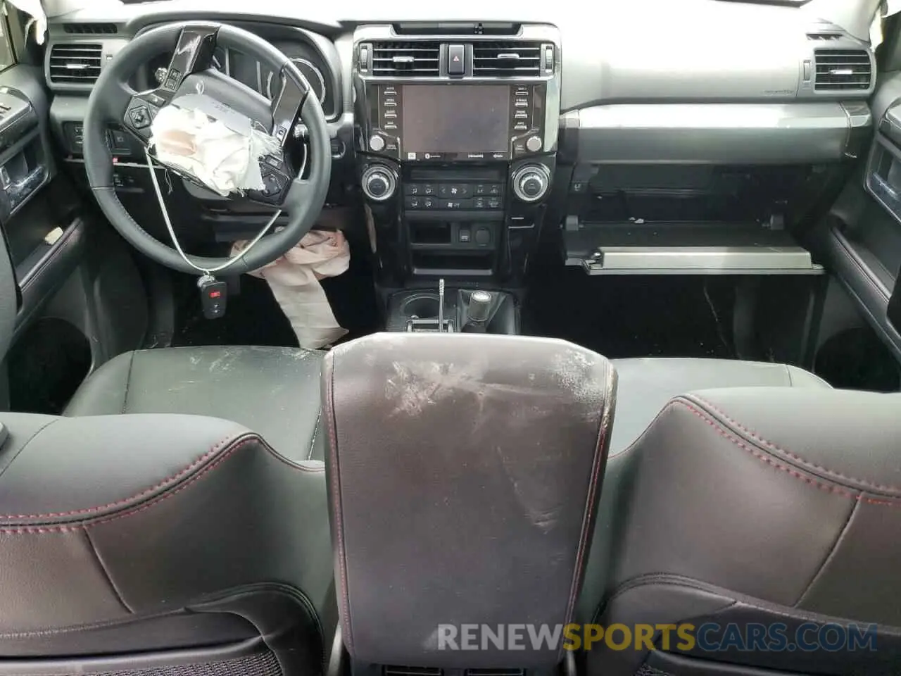 8 fotografías del automóvil dañado JTELU5JR5R6262923 TOYOTA 4RUNNER 2024