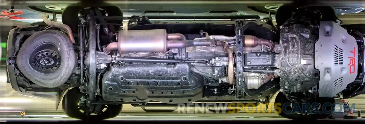 14 fotografías del automóvil dañado JTELU5JR8R6285922 TOYOTA 4RUNNER 2024