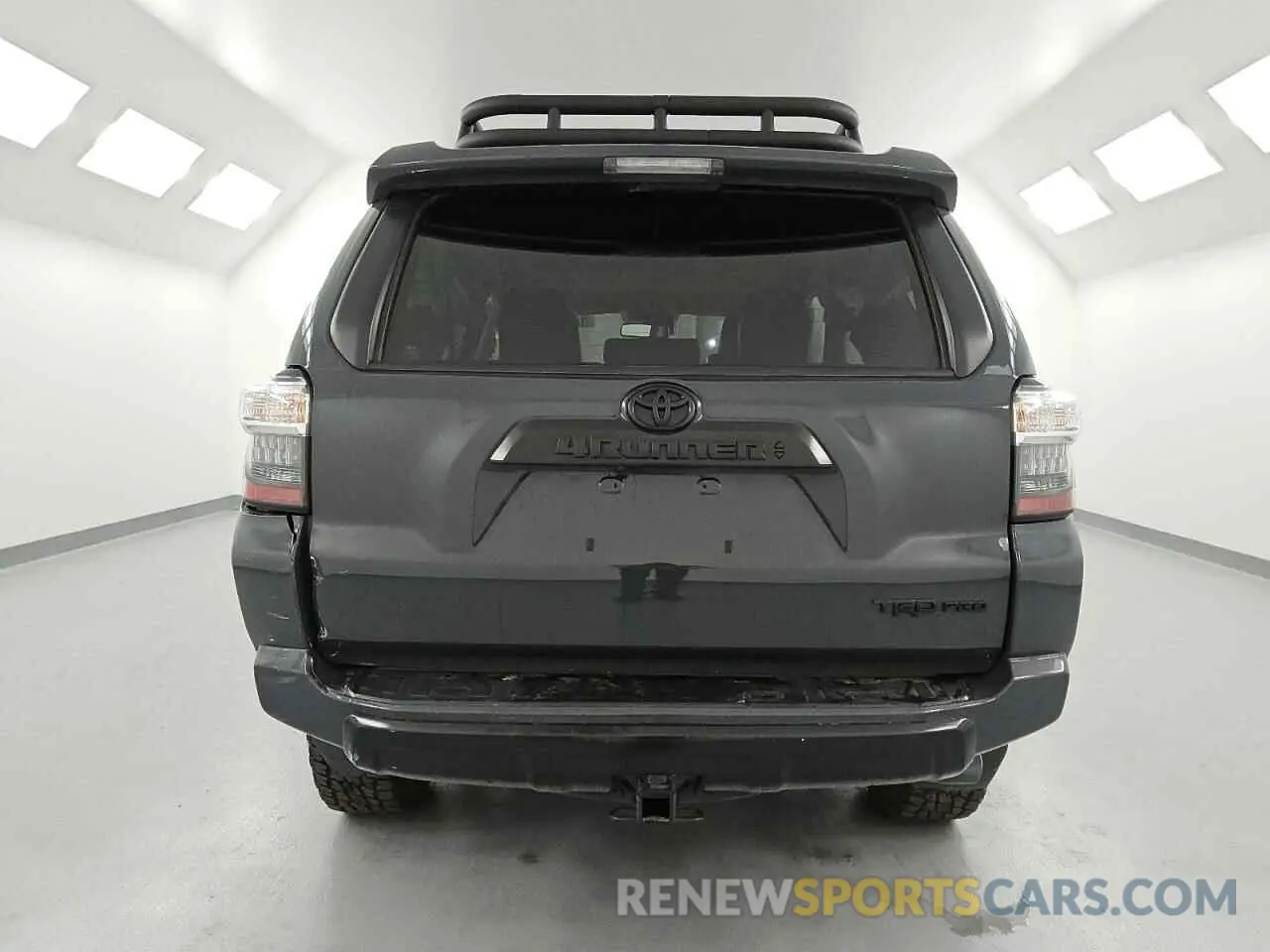 6 fotografías del automóvil dañado JTELU5JR8R6285922 TOYOTA 4RUNNER 2024