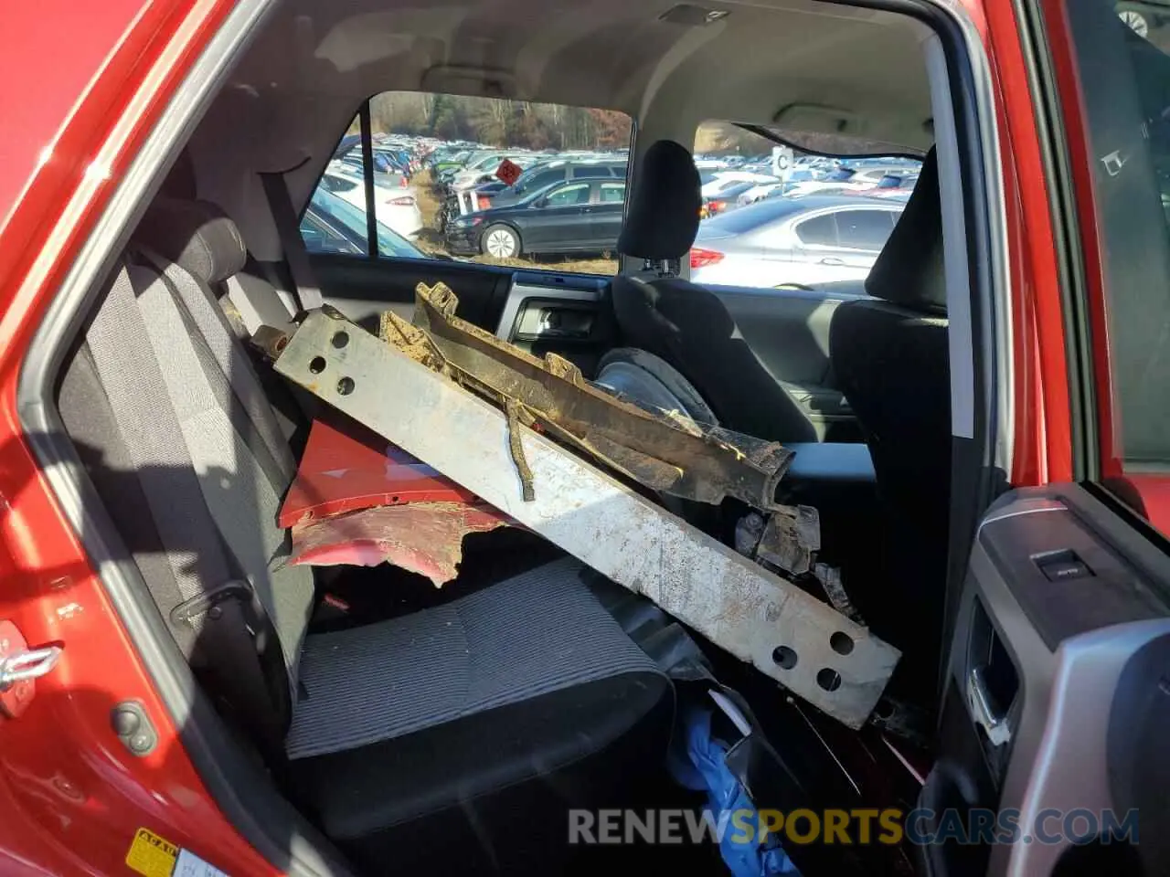 10 fotografías del automóvil dañado JTEMU5JR0R6271081 TOYOTA 4RUNNER 2024